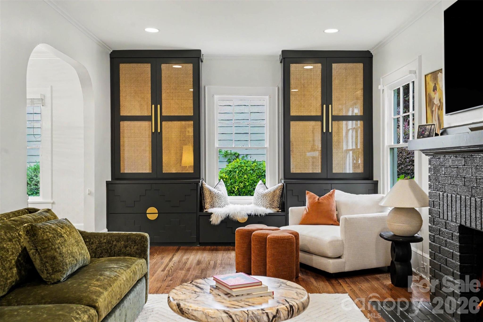 2124 Lombardy Circle — Charlotte