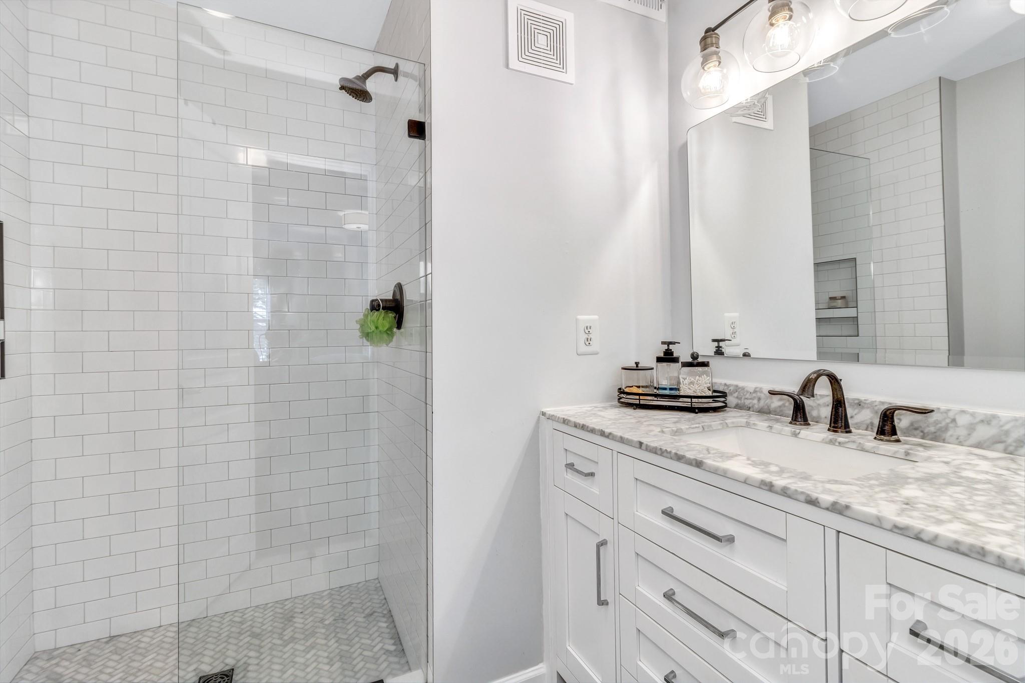 2601 Sagamore Lane — Asheville