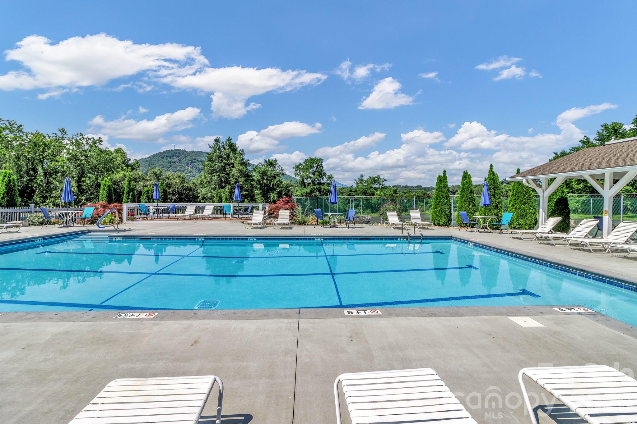 2601 Sagamore Lane — Asheville
