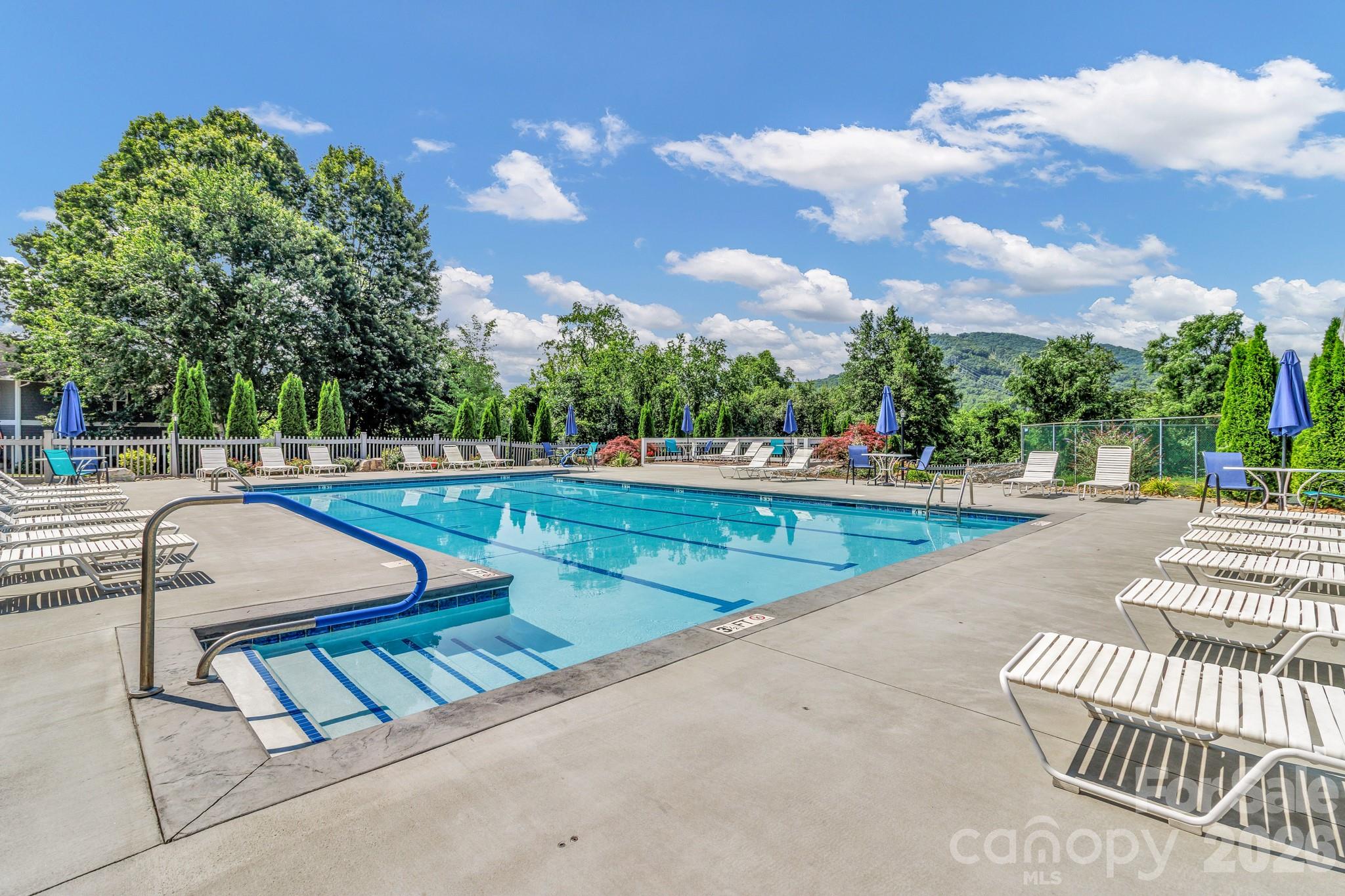 2601 Sagamore Lane — Asheville