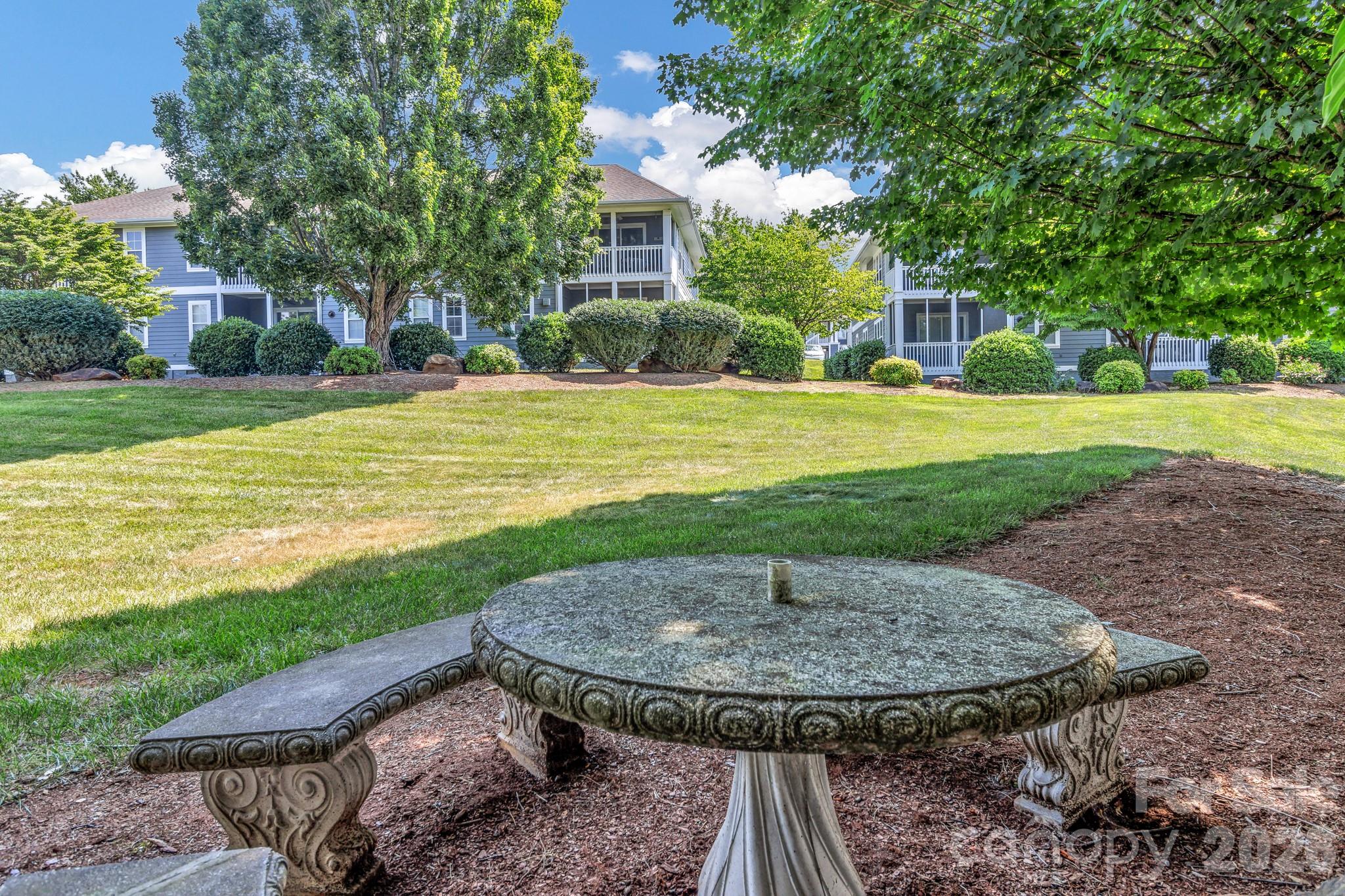 2601 Sagamore Lane — Asheville