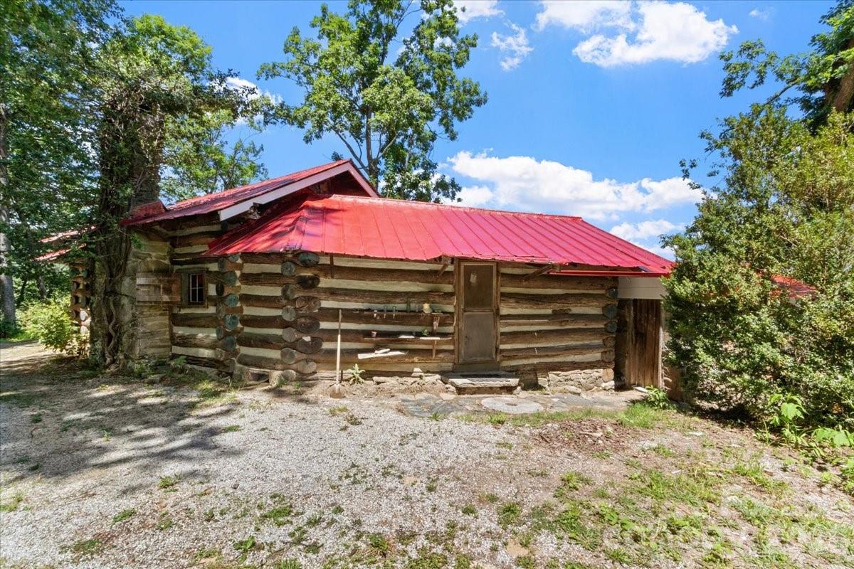 8709 Hwy 226A Highway — Little Switzerland