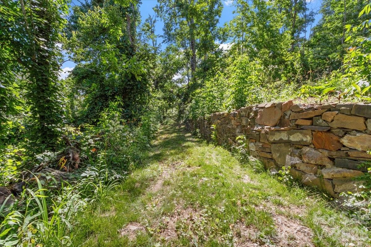 8709 Hwy 226A Highway — Little Switzerland