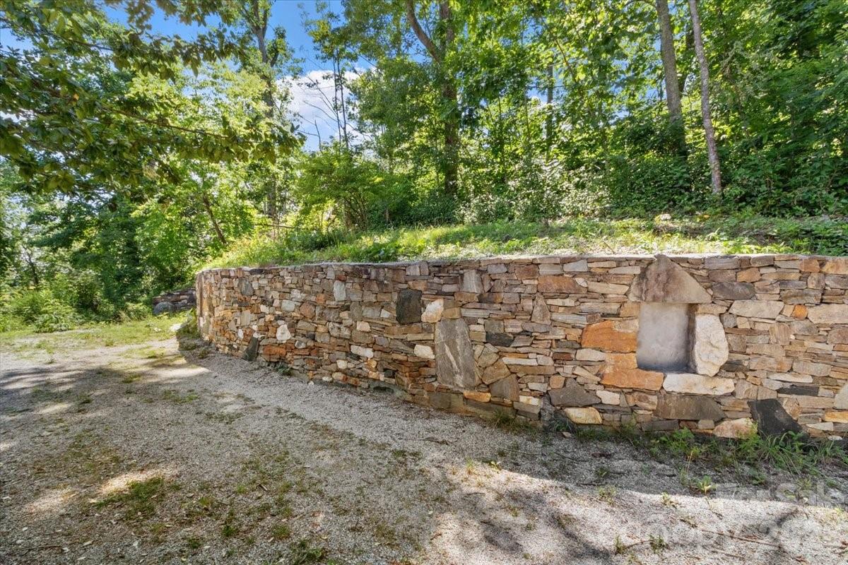 8709 Hwy 226A Highway — Little Switzerland