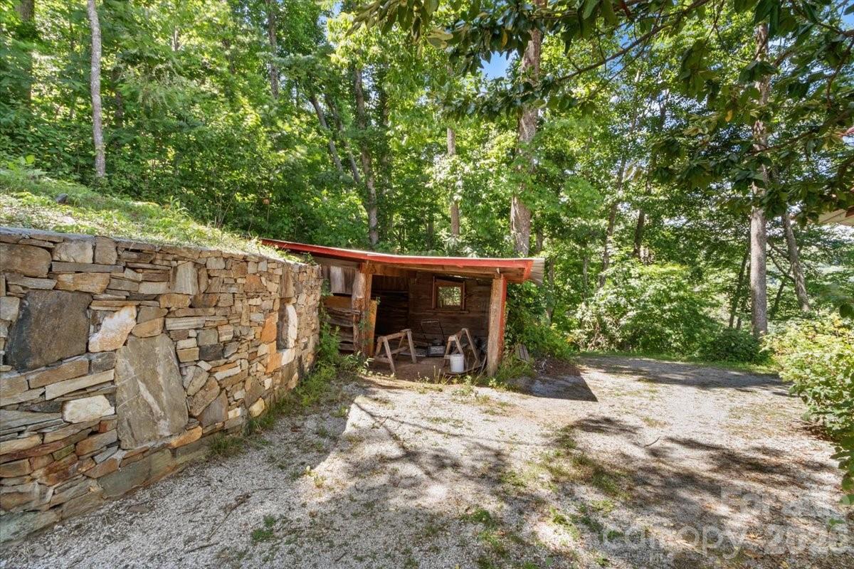 8709 Hwy 226A Highway — Little Switzerland