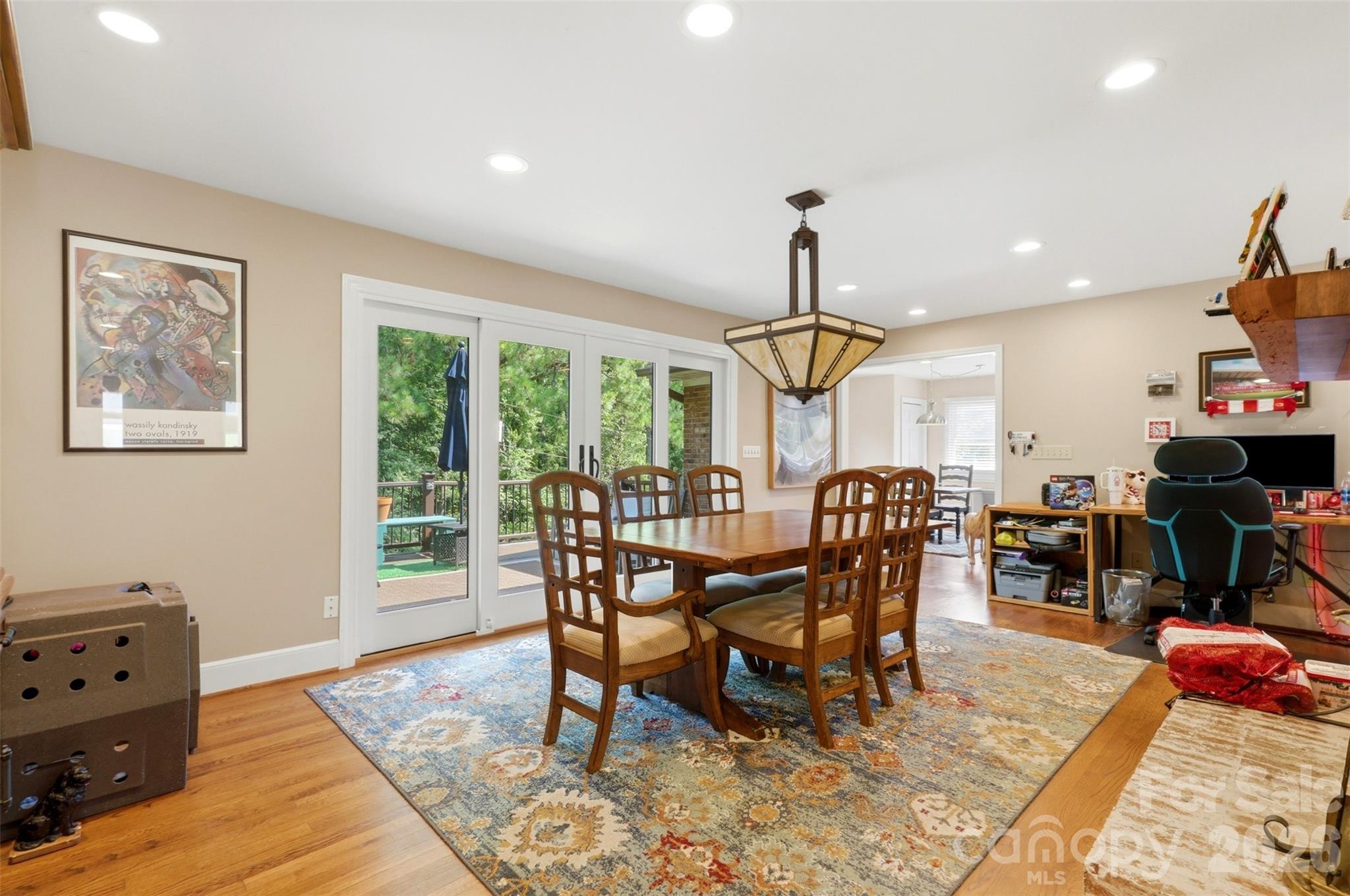 2620 Lynbridge Drive — Charlotte
