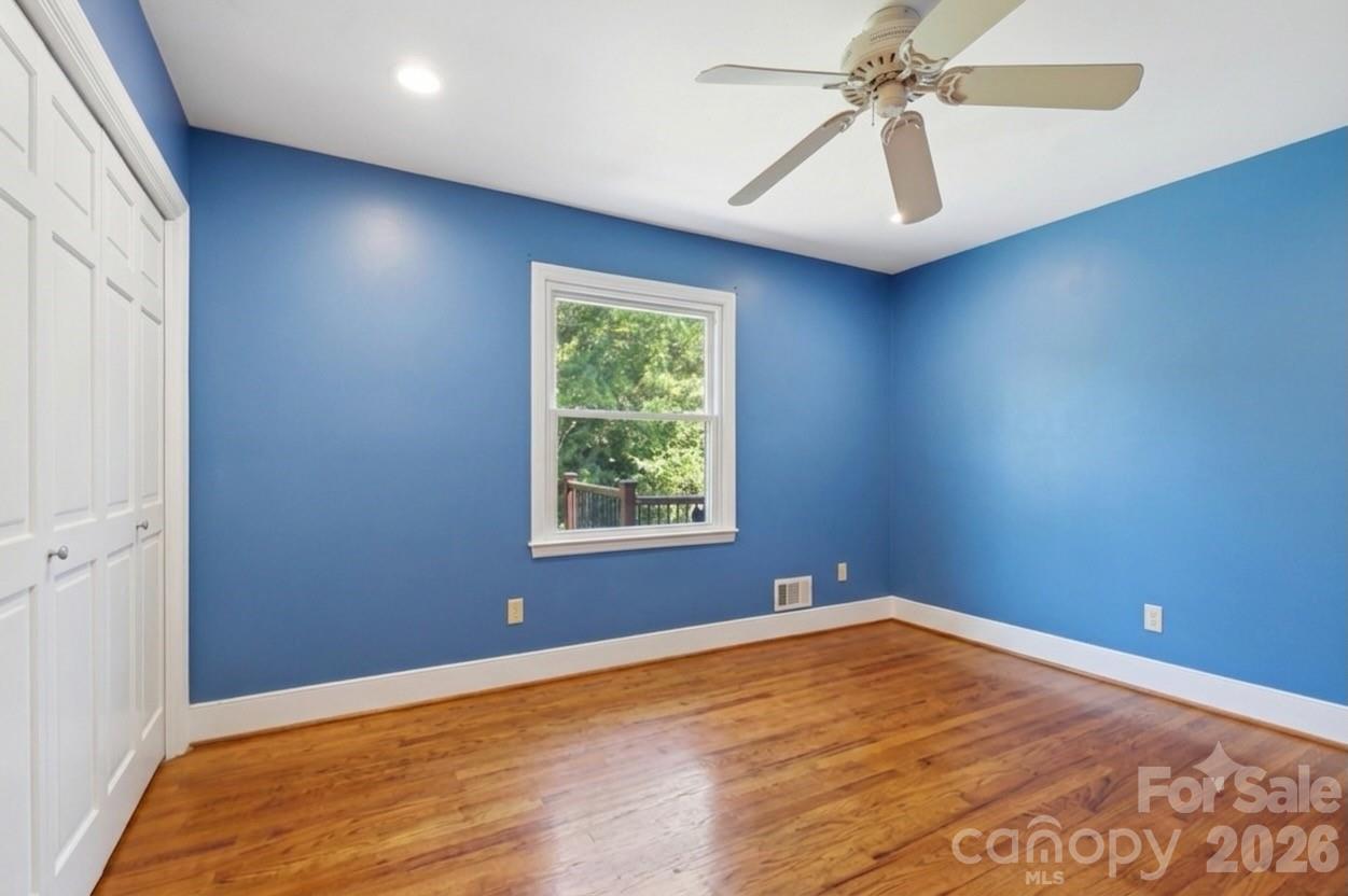 2620 Lynbridge Drive — Charlotte