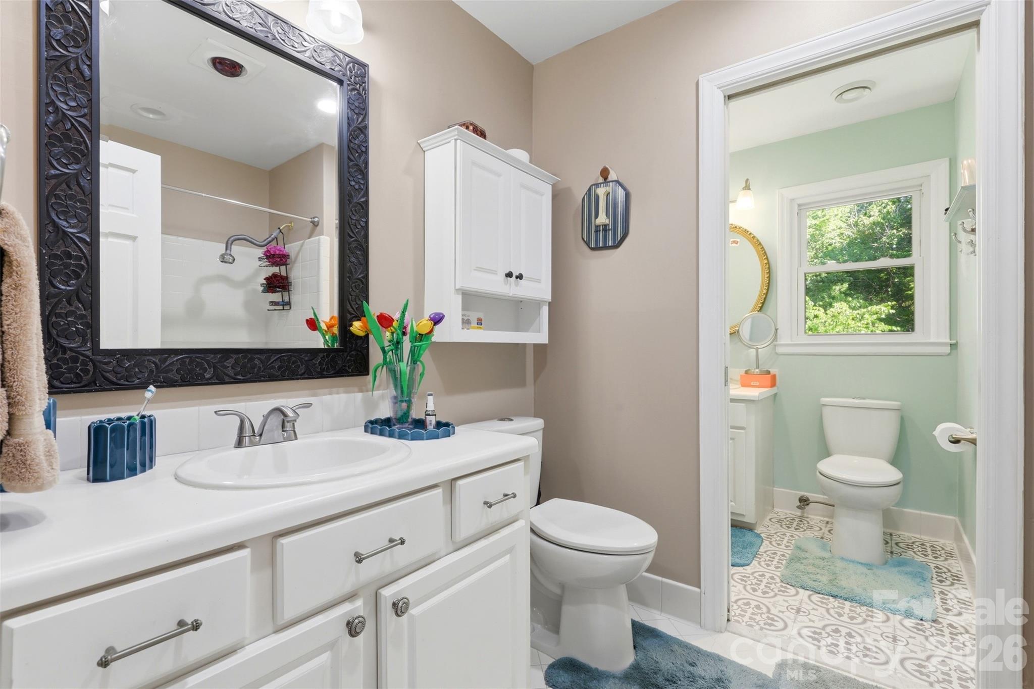 2620 Lynbridge Drive — Charlotte