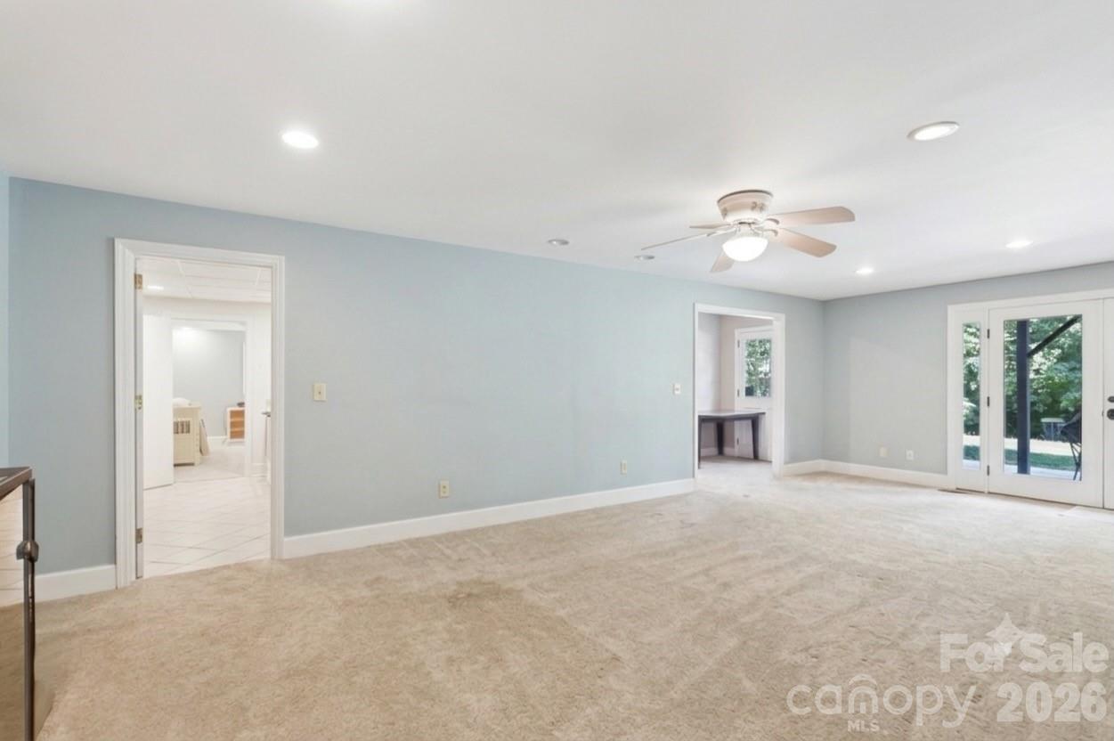 2620 Lynbridge Drive — Charlotte