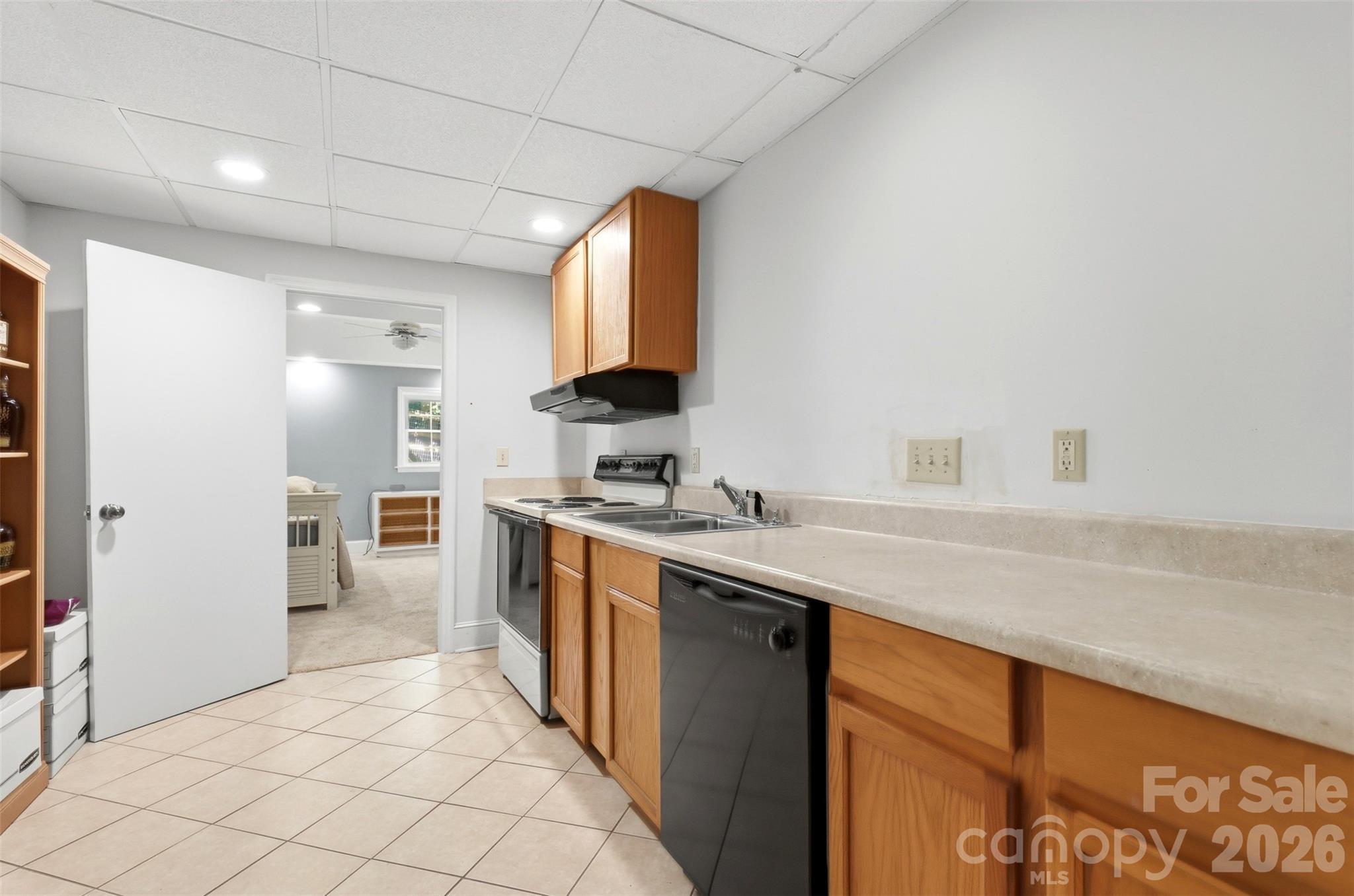 2620 Lynbridge Drive — Charlotte