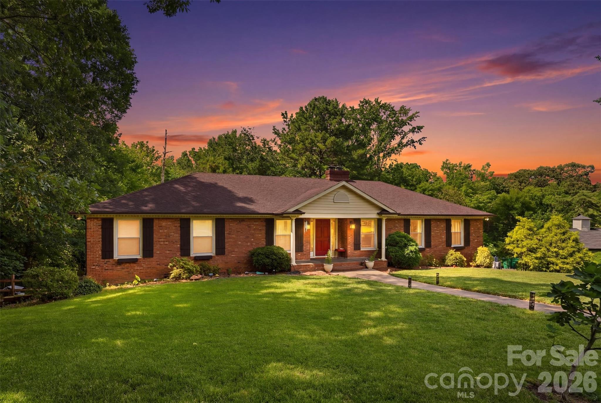 2620 Lynbridge Drive — Charlotte