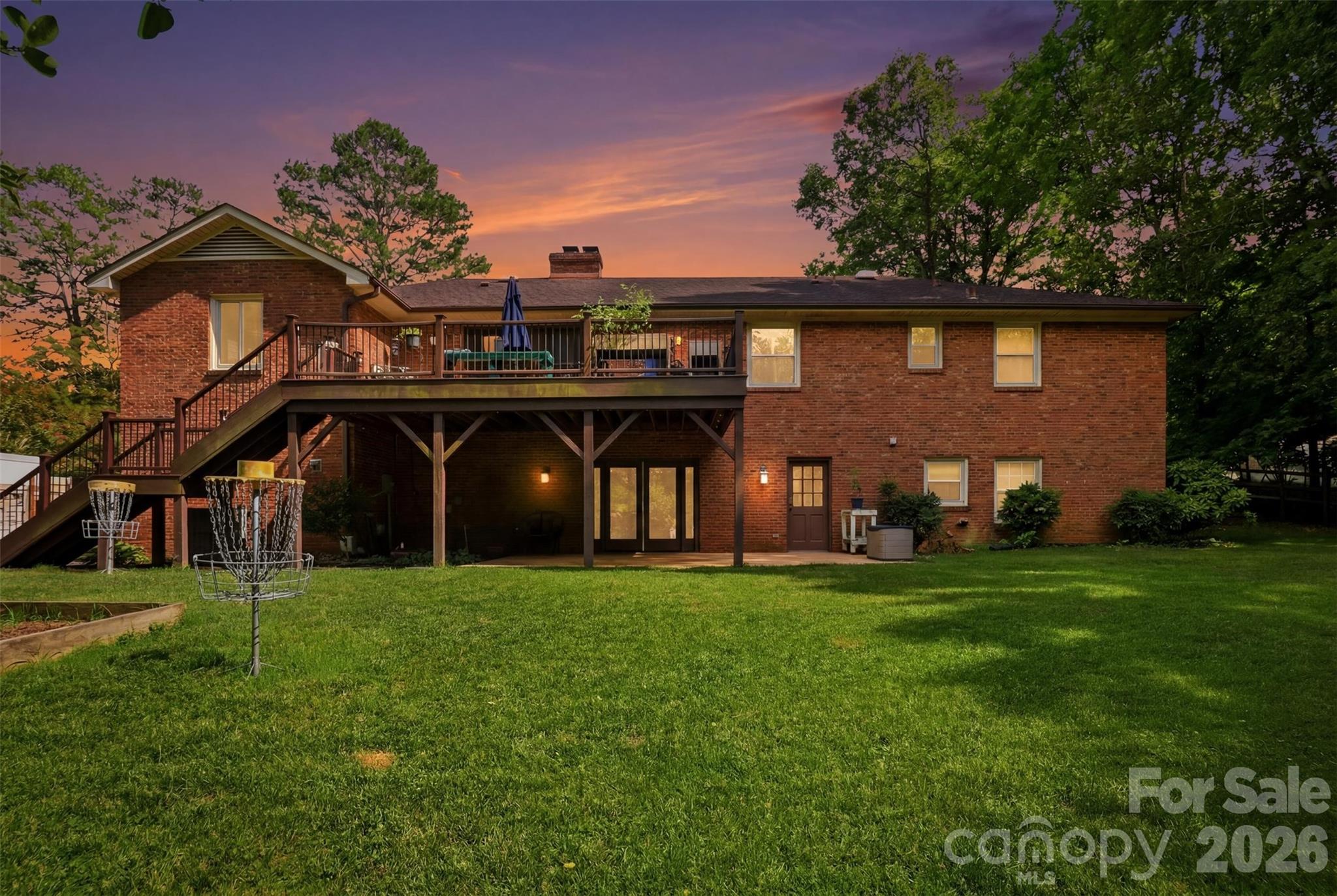 2620 Lynbridge Drive — Charlotte