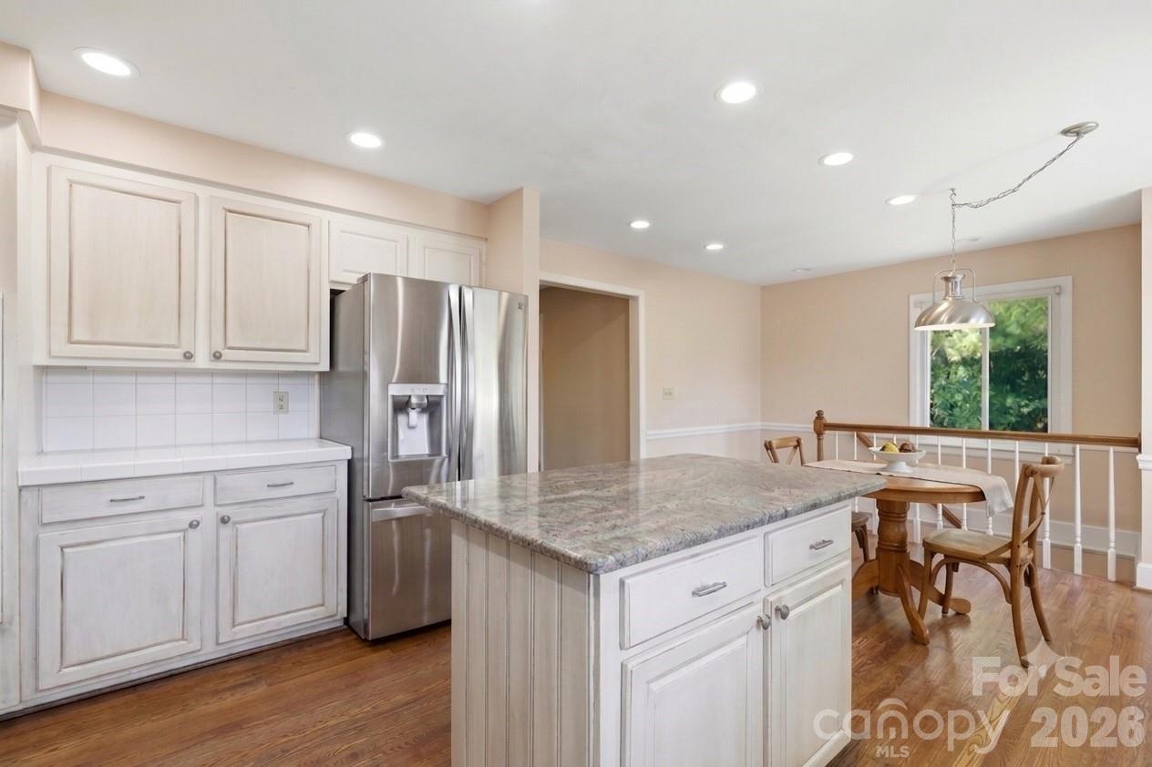 2620 Lynbridge Drive — Charlotte