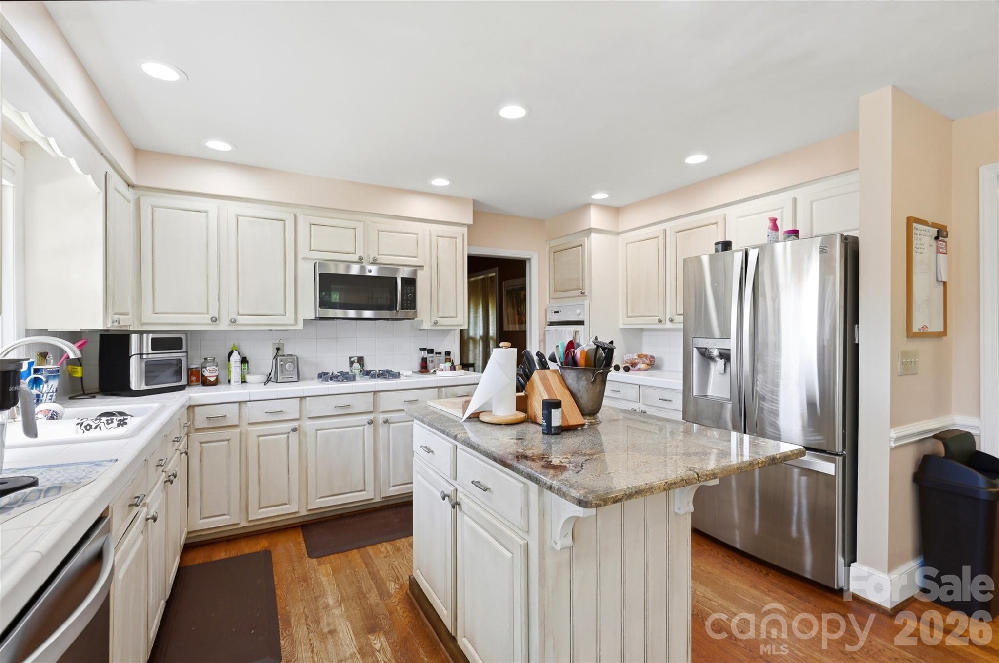 2620 Lynbridge Drive — Charlotte