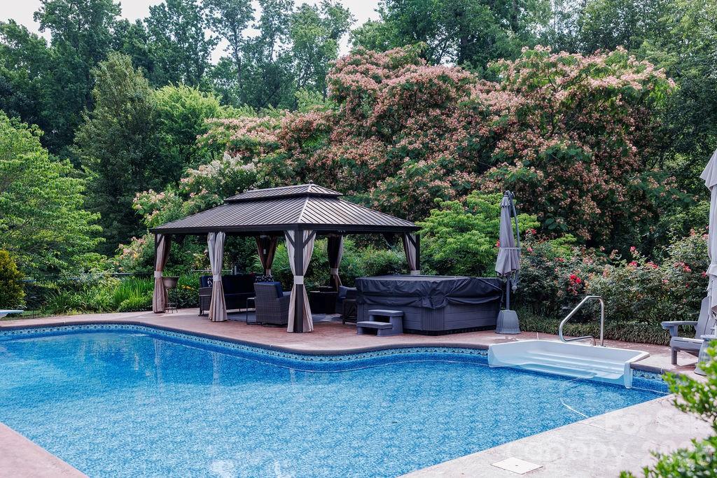 119 Country Meadow Lane — Kings Mountain