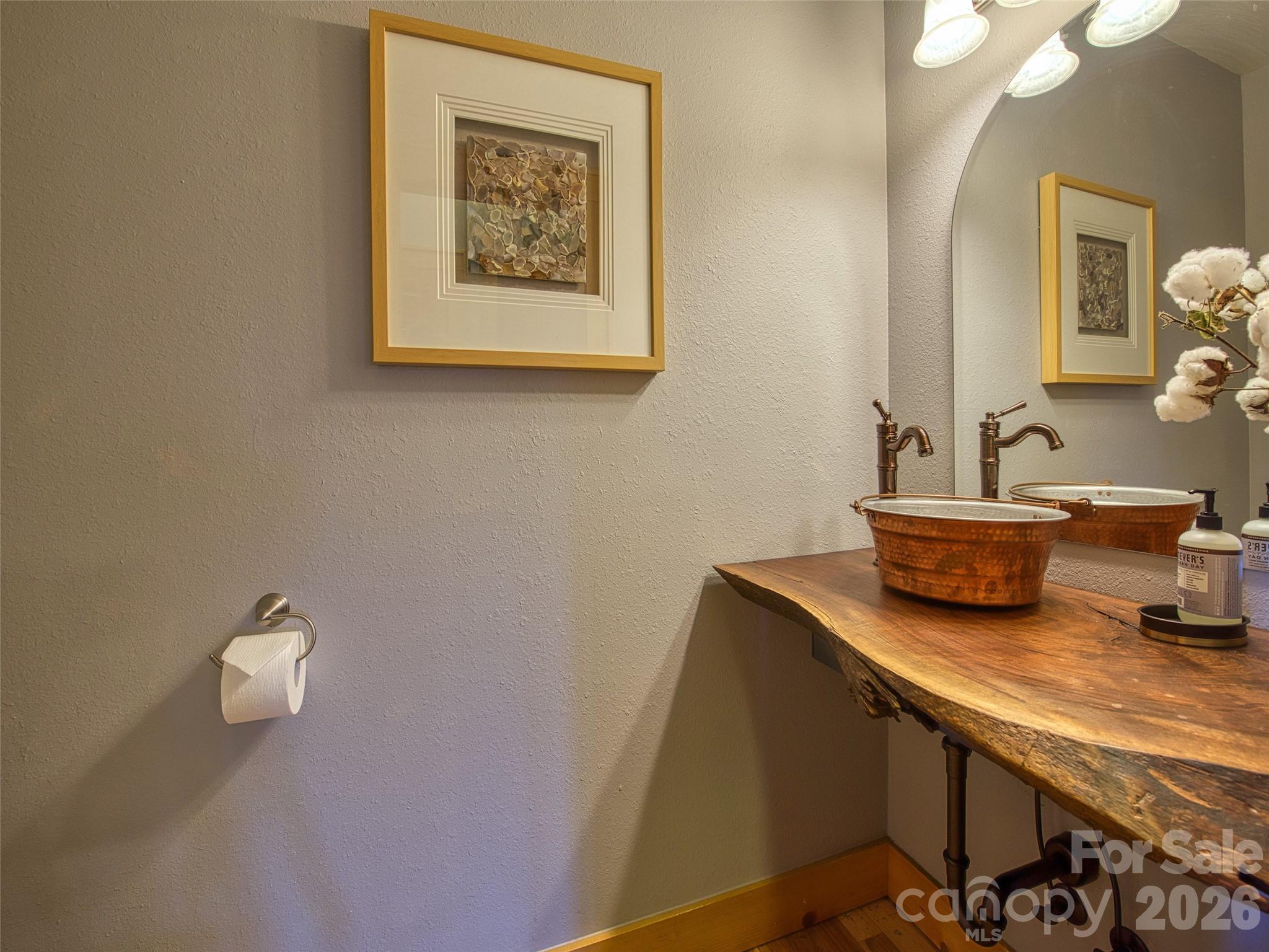 53 Kamama Trail — Maggie Valley