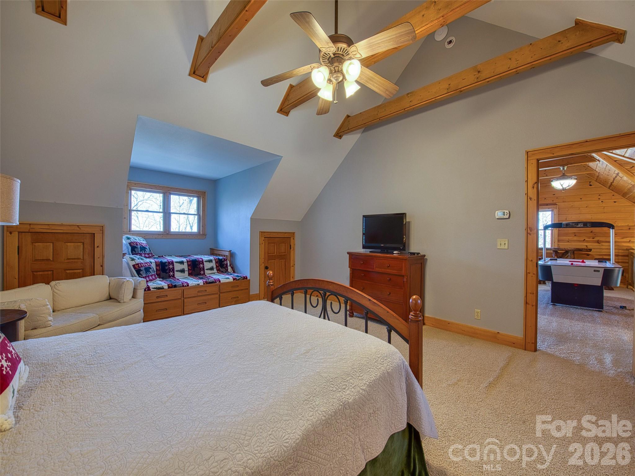 53 Kamama Trail — Maggie Valley