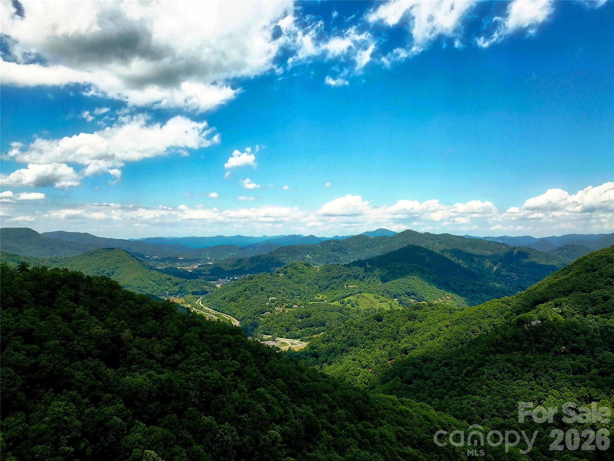 53 Kamama Trail — Maggie Valley