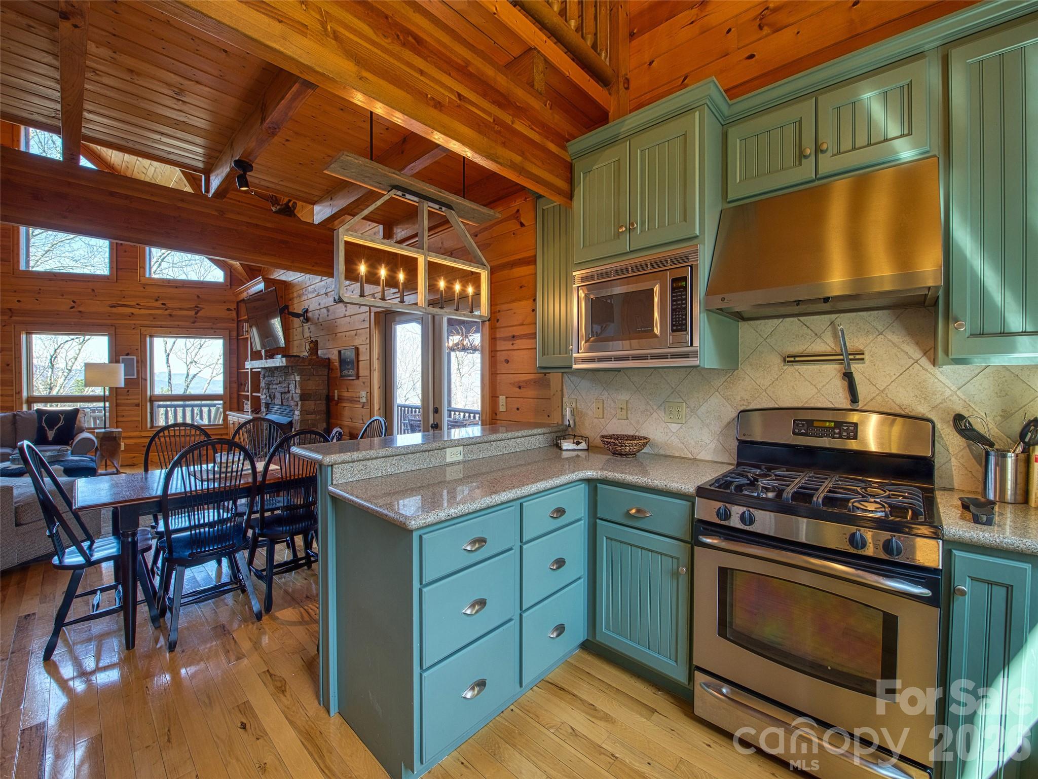 53 Kamama Trail — Maggie Valley