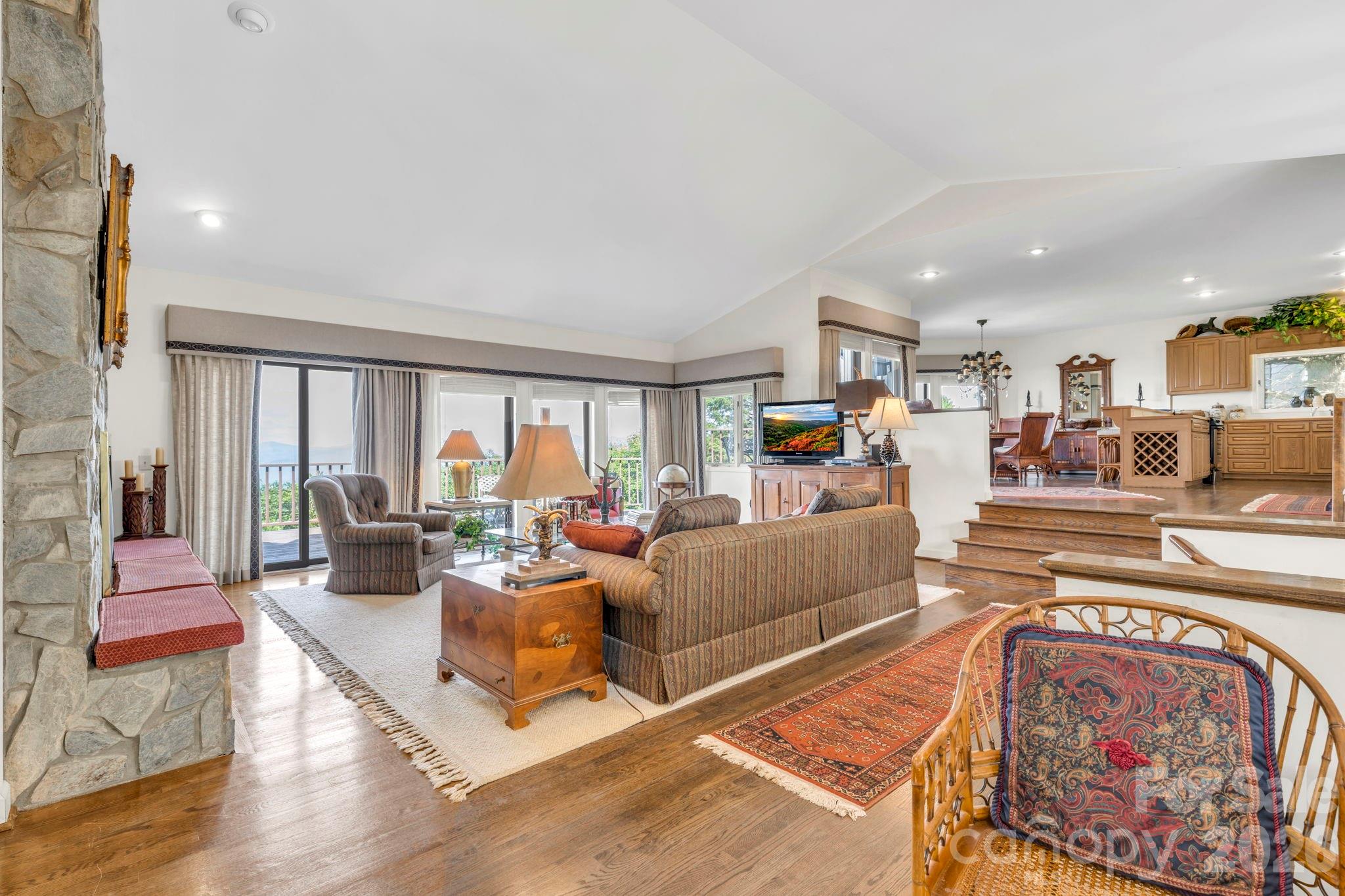 483 W Green Hill Drive — Blowing Rock
