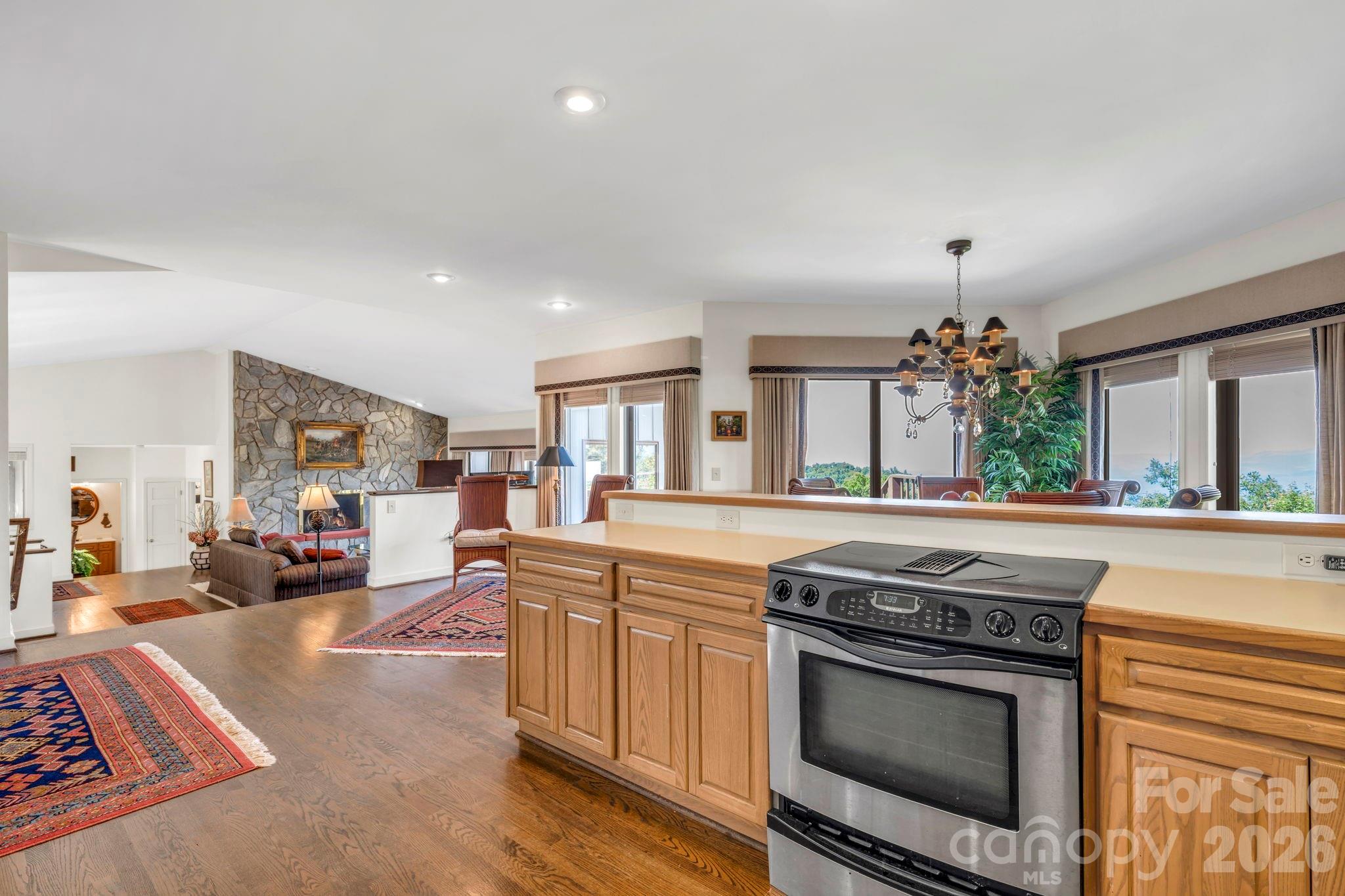 483 W Green Hill Drive — Blowing Rock