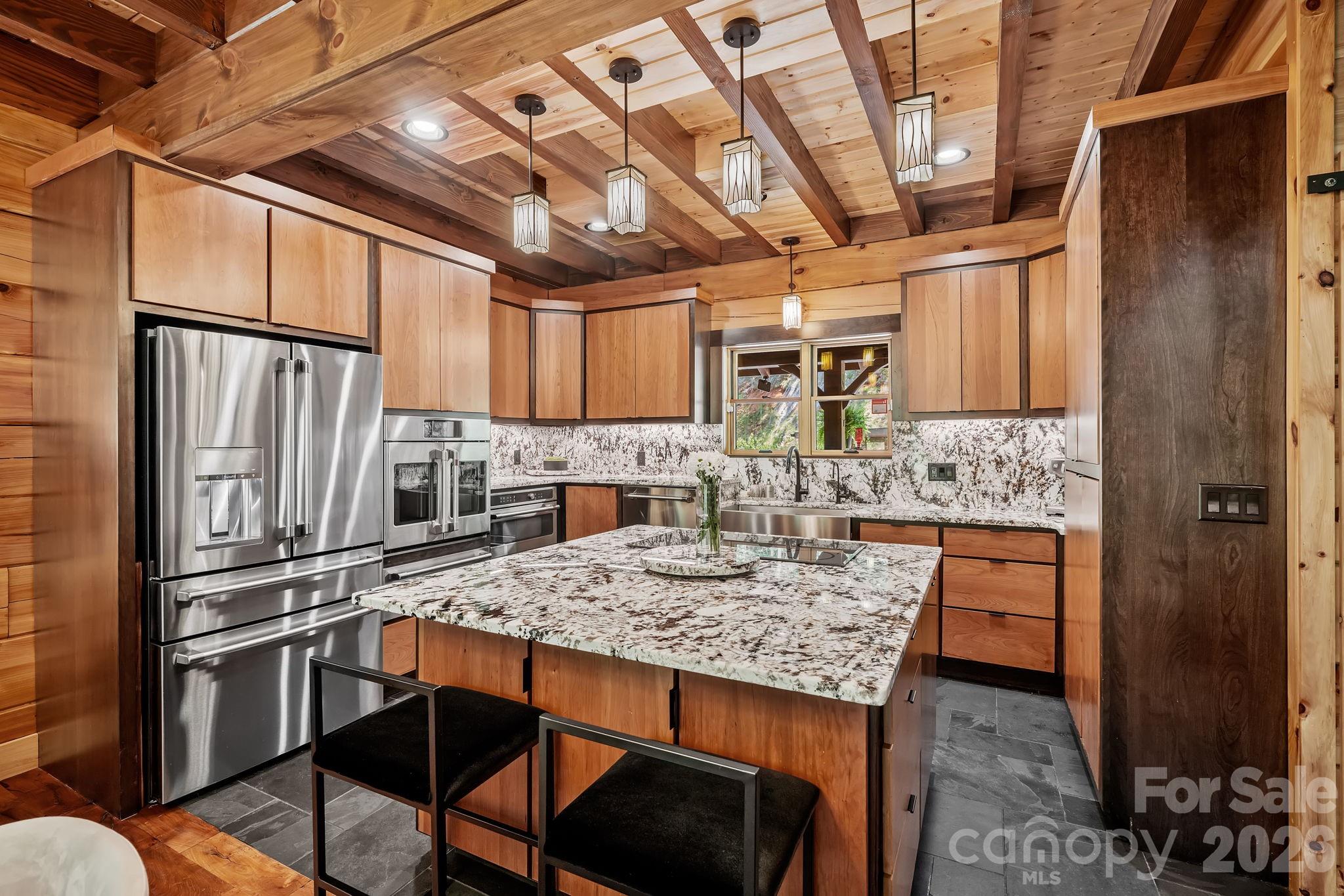 745 Mossy Oak Trail — Nebo
