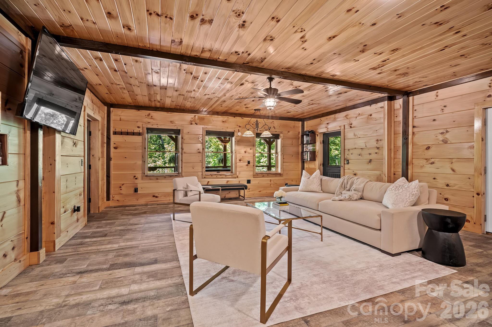 745 Mossy Oak Trail — Nebo