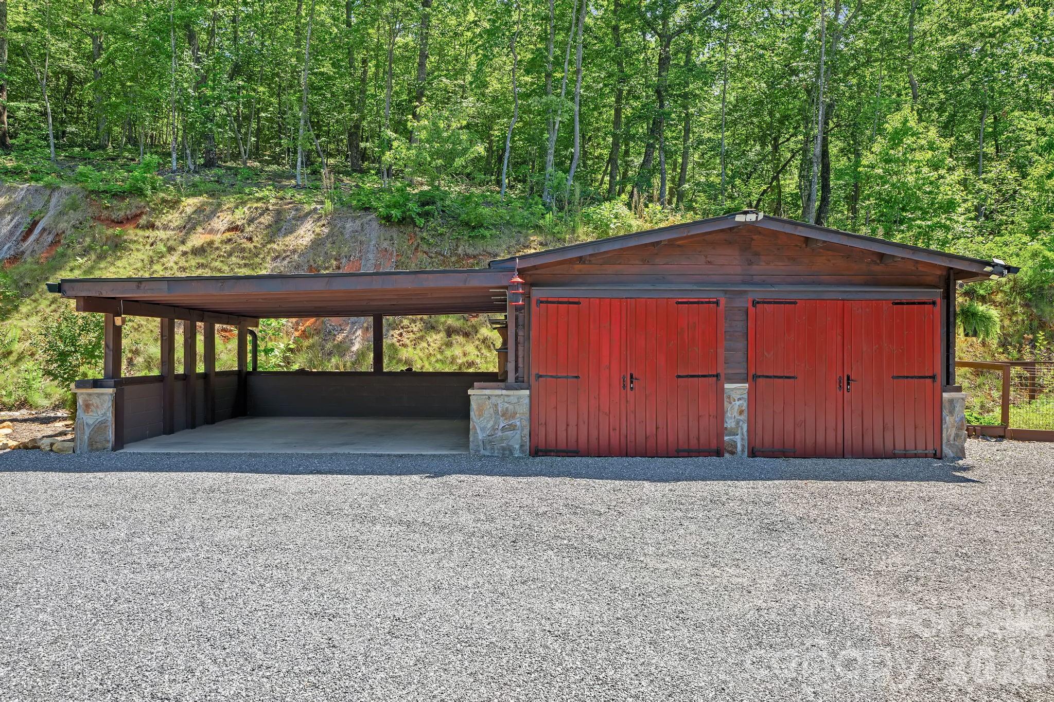 745 Mossy Oak Trail — Nebo