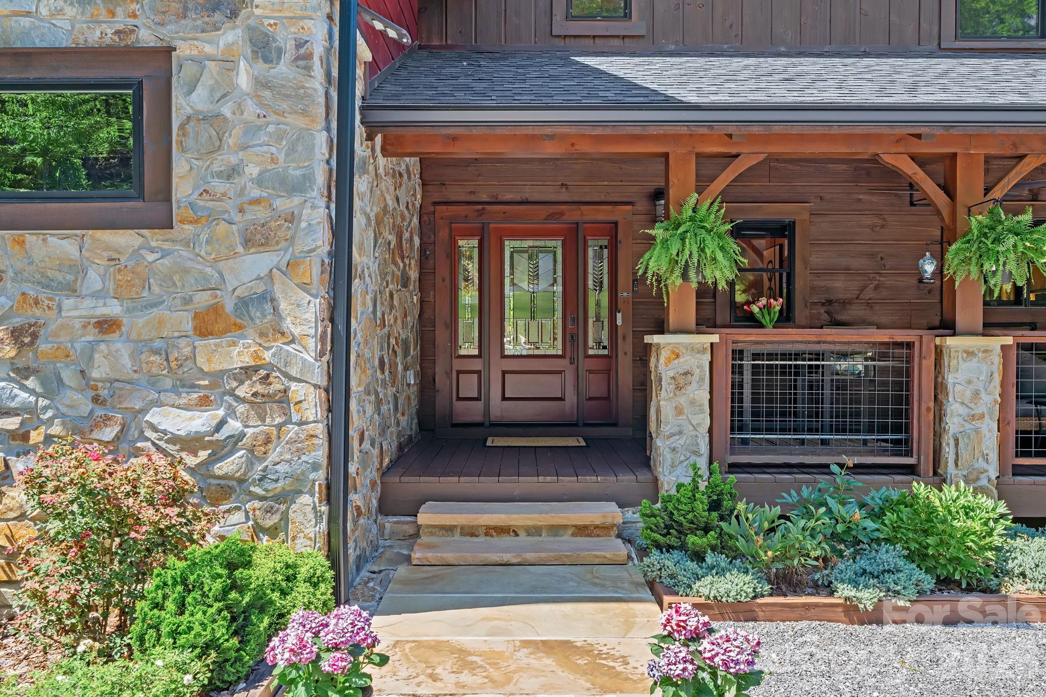 745 Mossy Oak Trail — Nebo