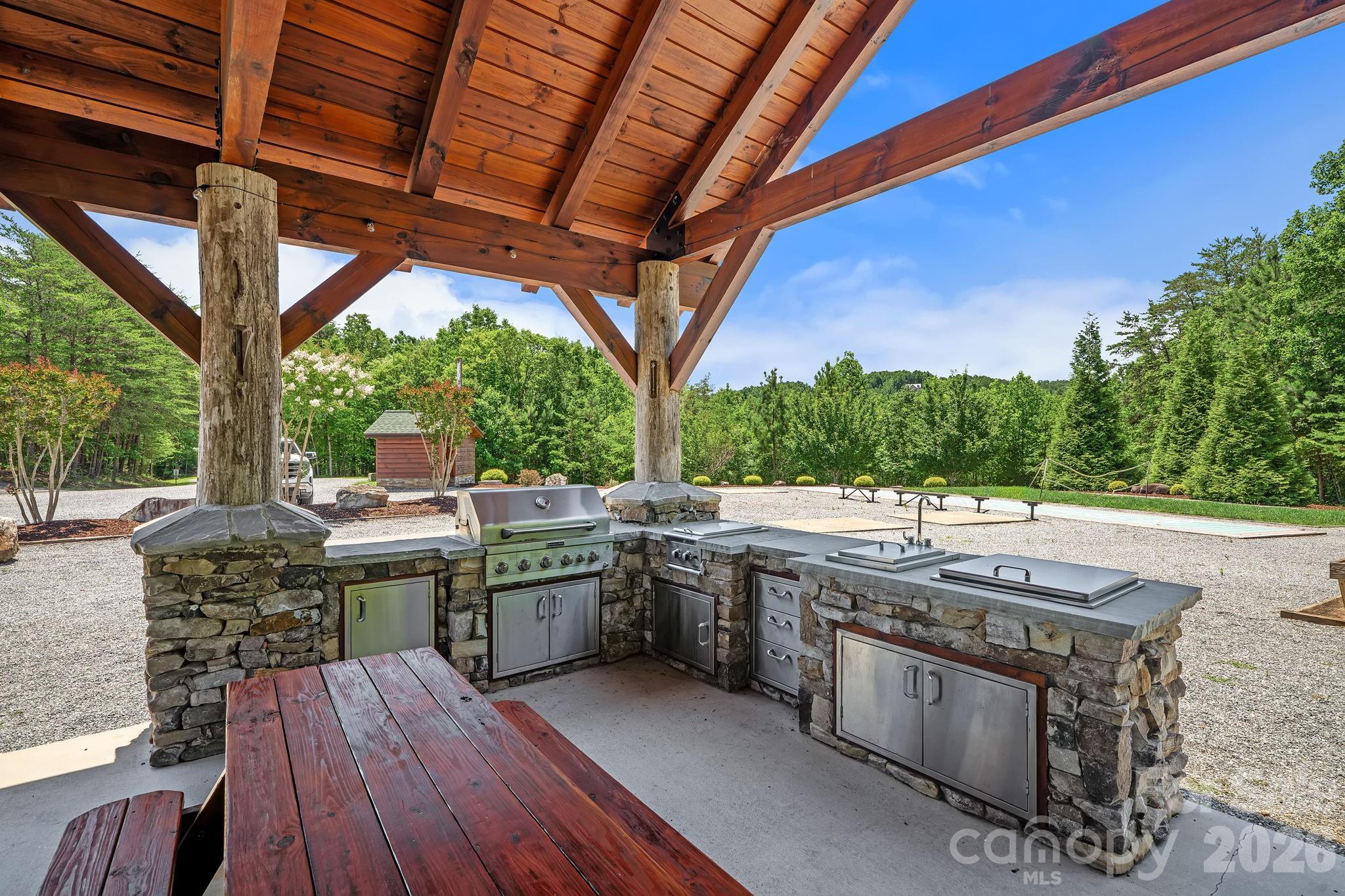 745 Mossy Oak Trail — Nebo