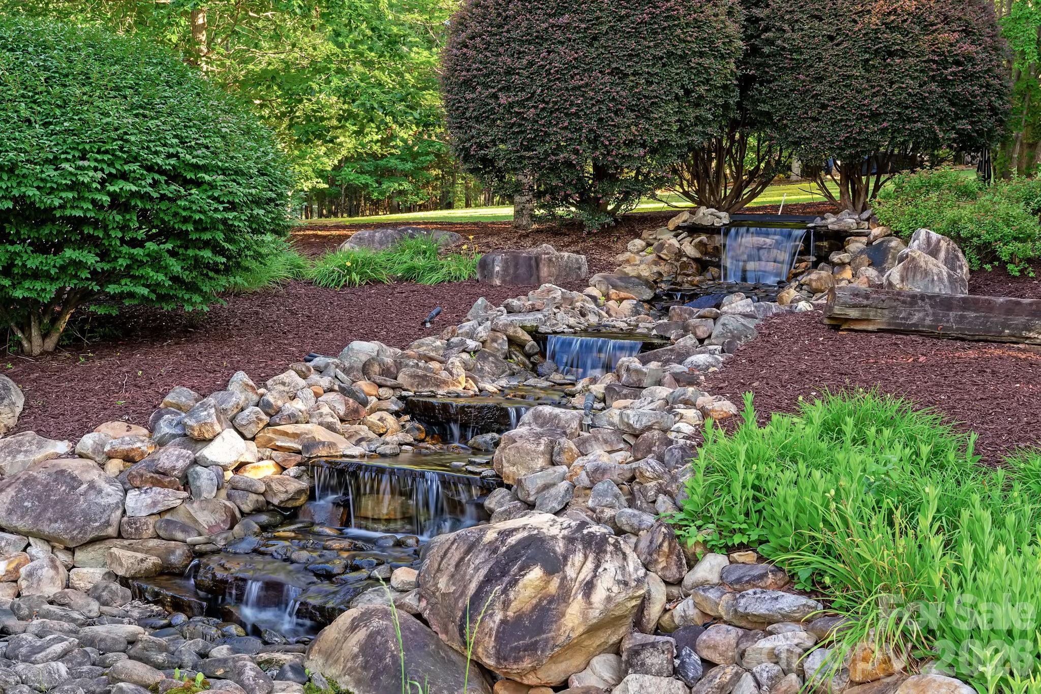 745 Mossy Oak Trail — Nebo