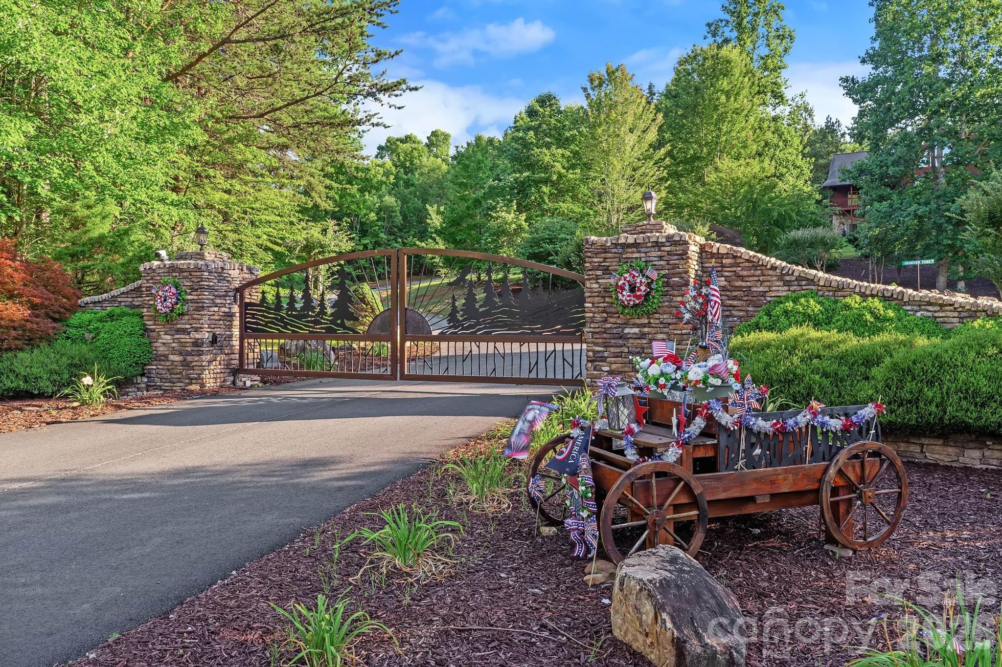 745 Mossy Oak Trail — Nebo