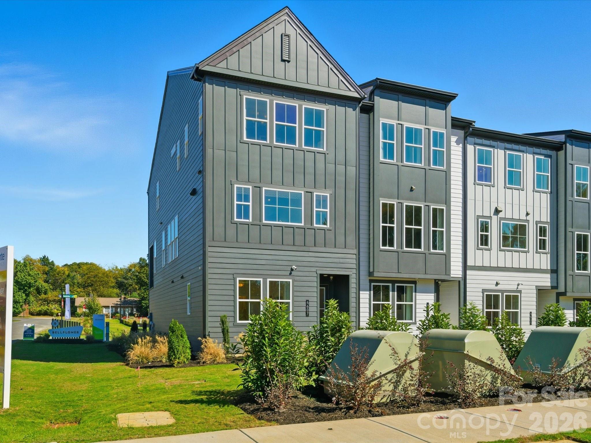 1311 Sandstar Lane — Charlotte