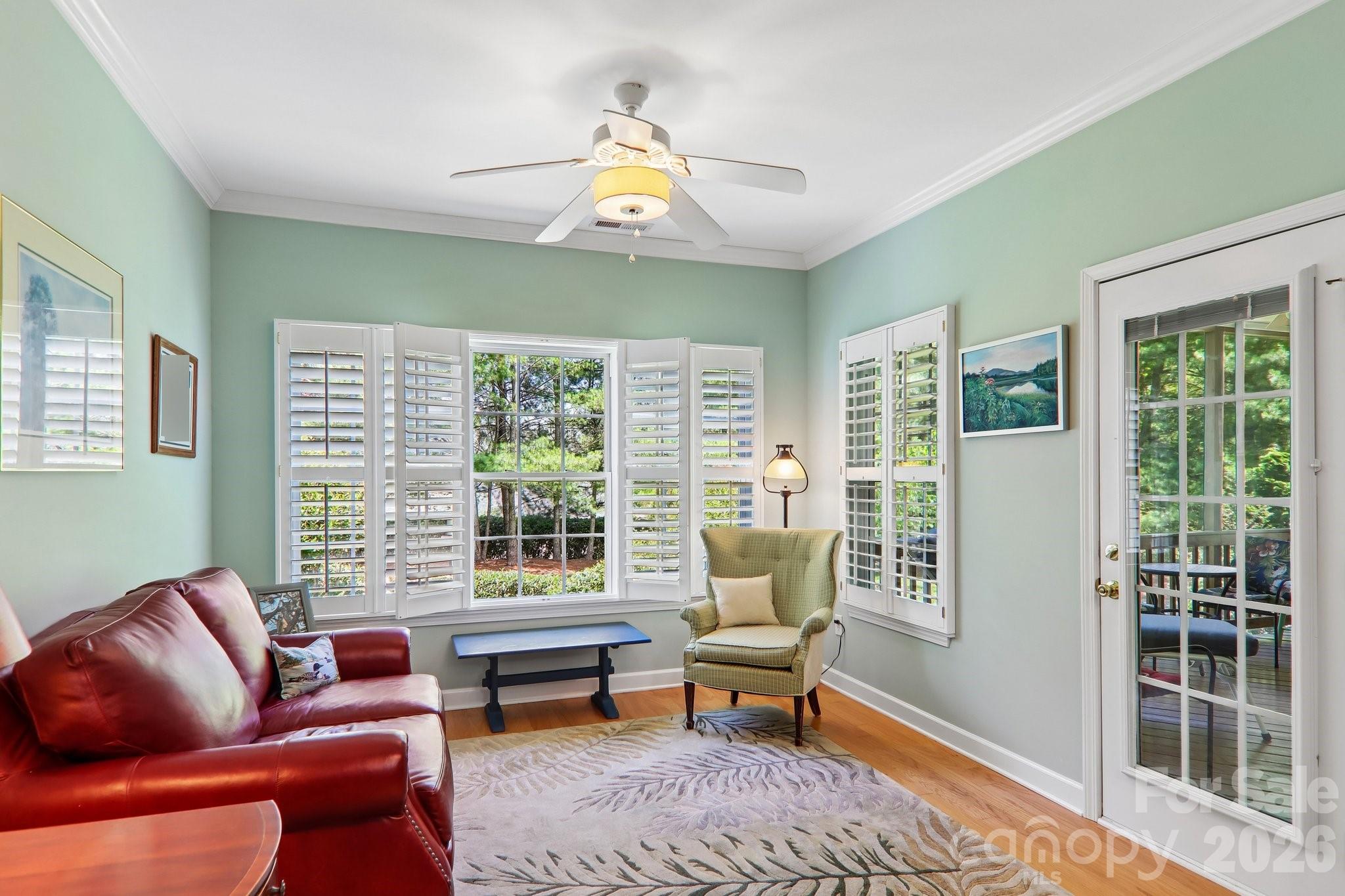 54 Victoria Park Drive — Hendersonville