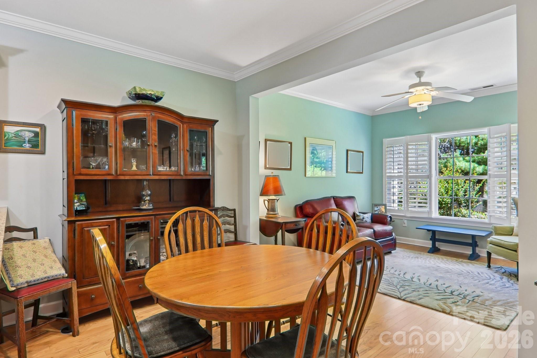 54 Victoria Park Drive — Hendersonville