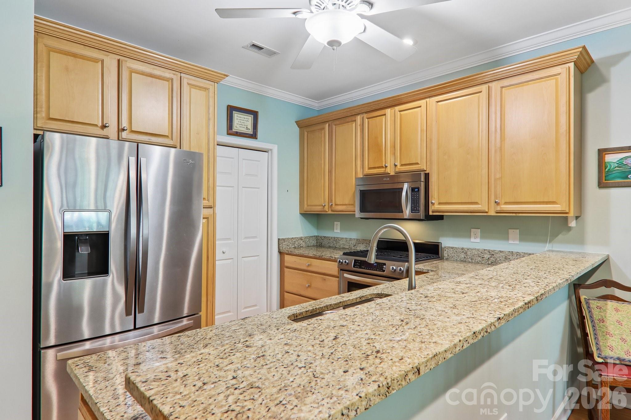 54 Victoria Park Drive — Hendersonville