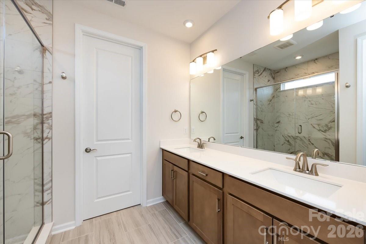 3013 Circles End — Charlotte