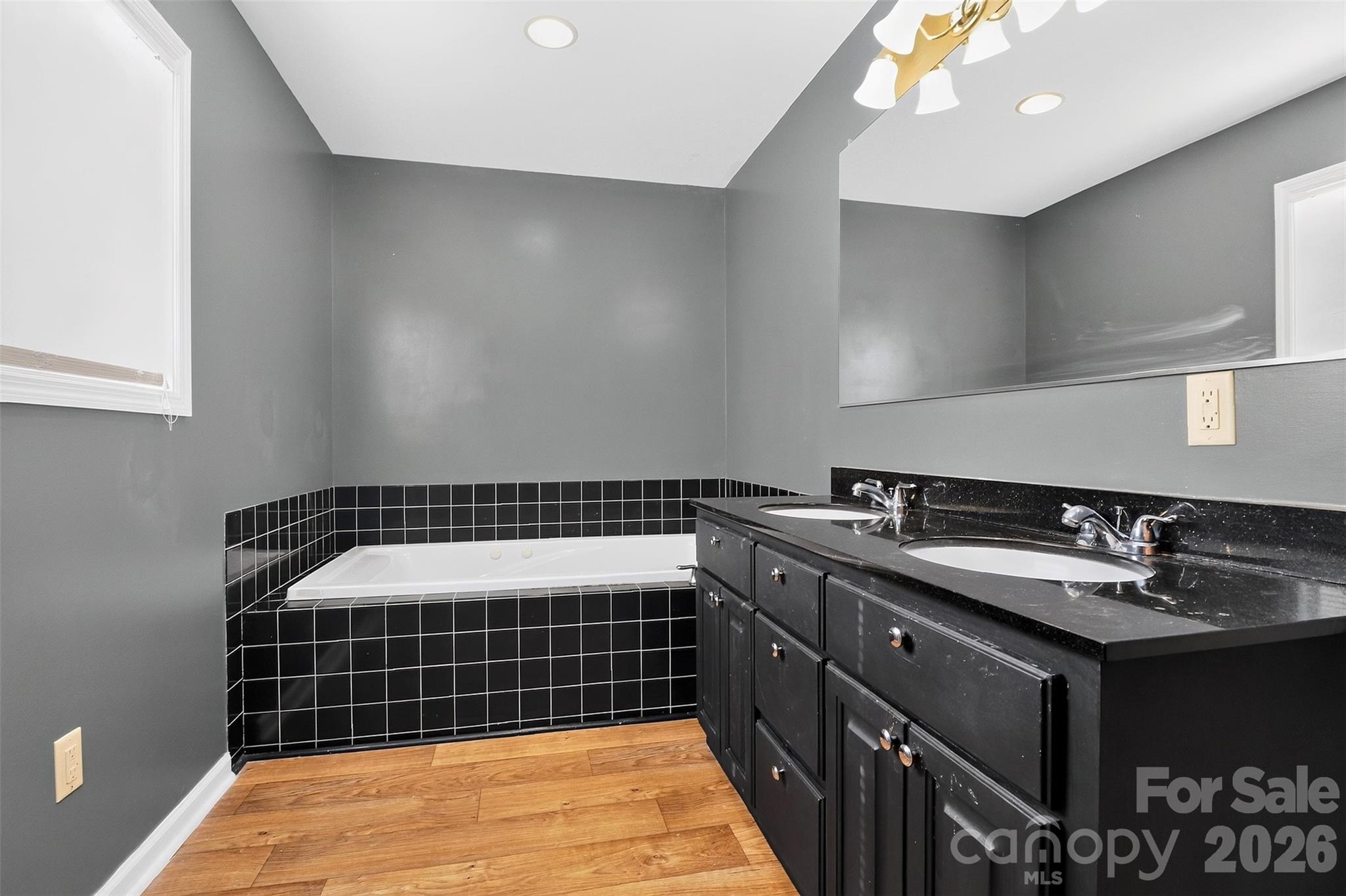 221 S Potter Road — Lancaster