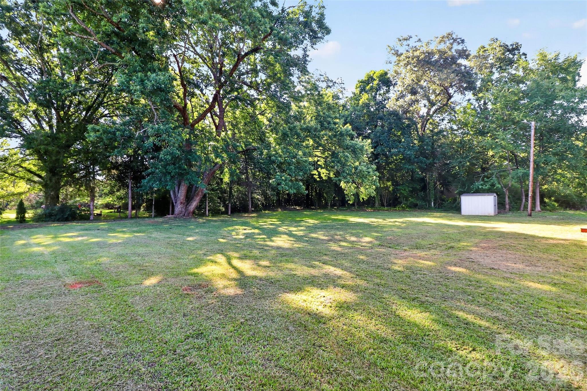 221 S Potter Road — Lancaster