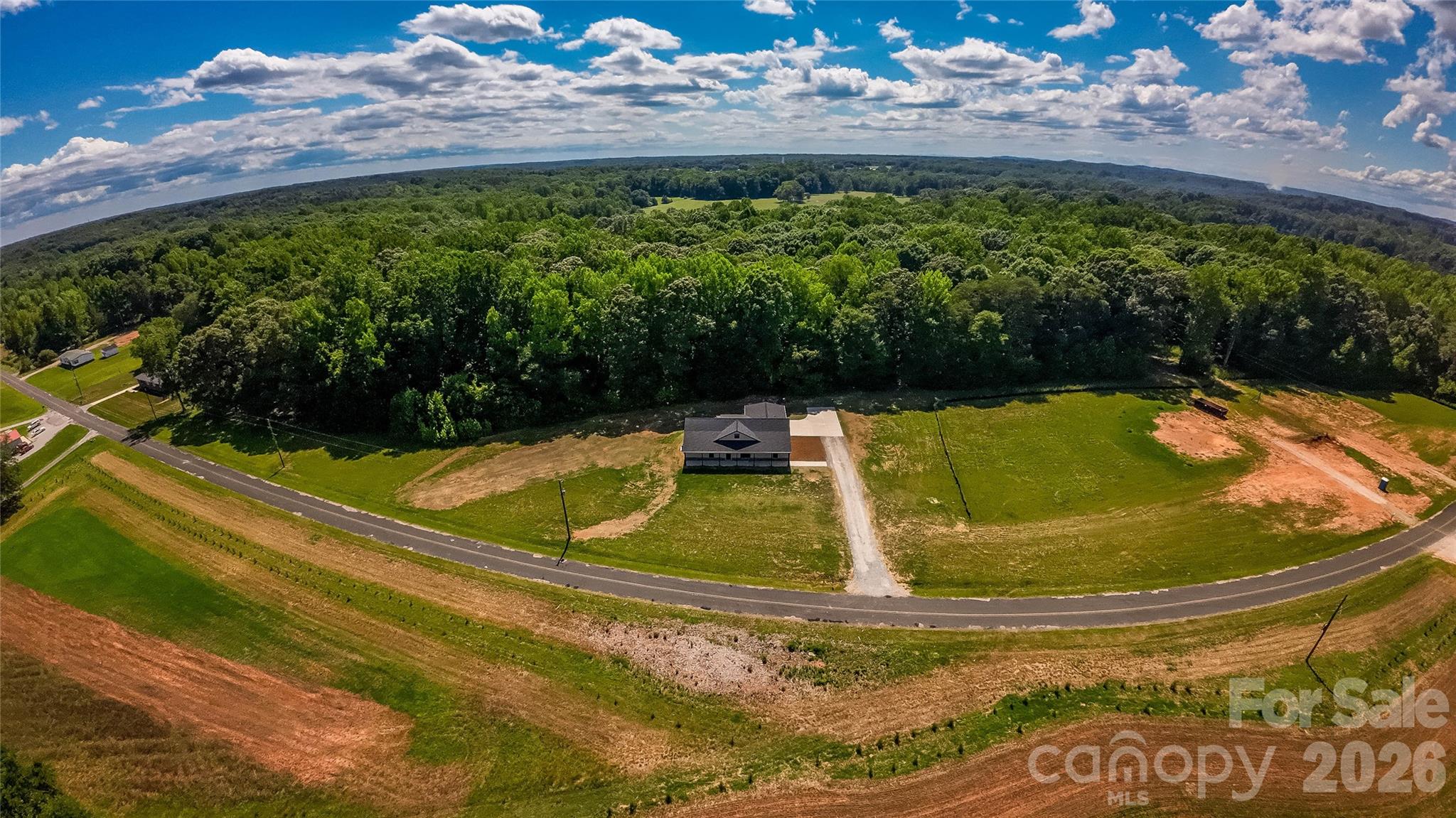 1643 Beamguard Road — Clover