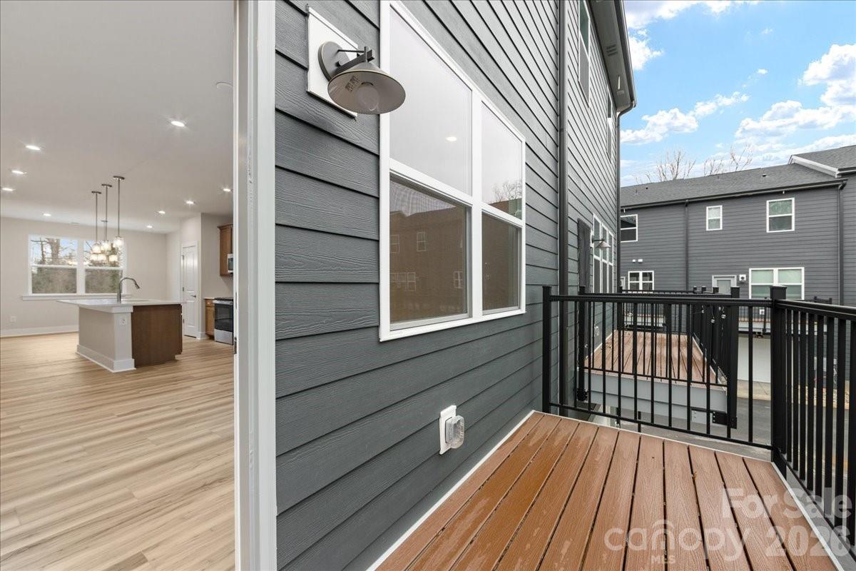 6008 Pivot Court — Charlotte