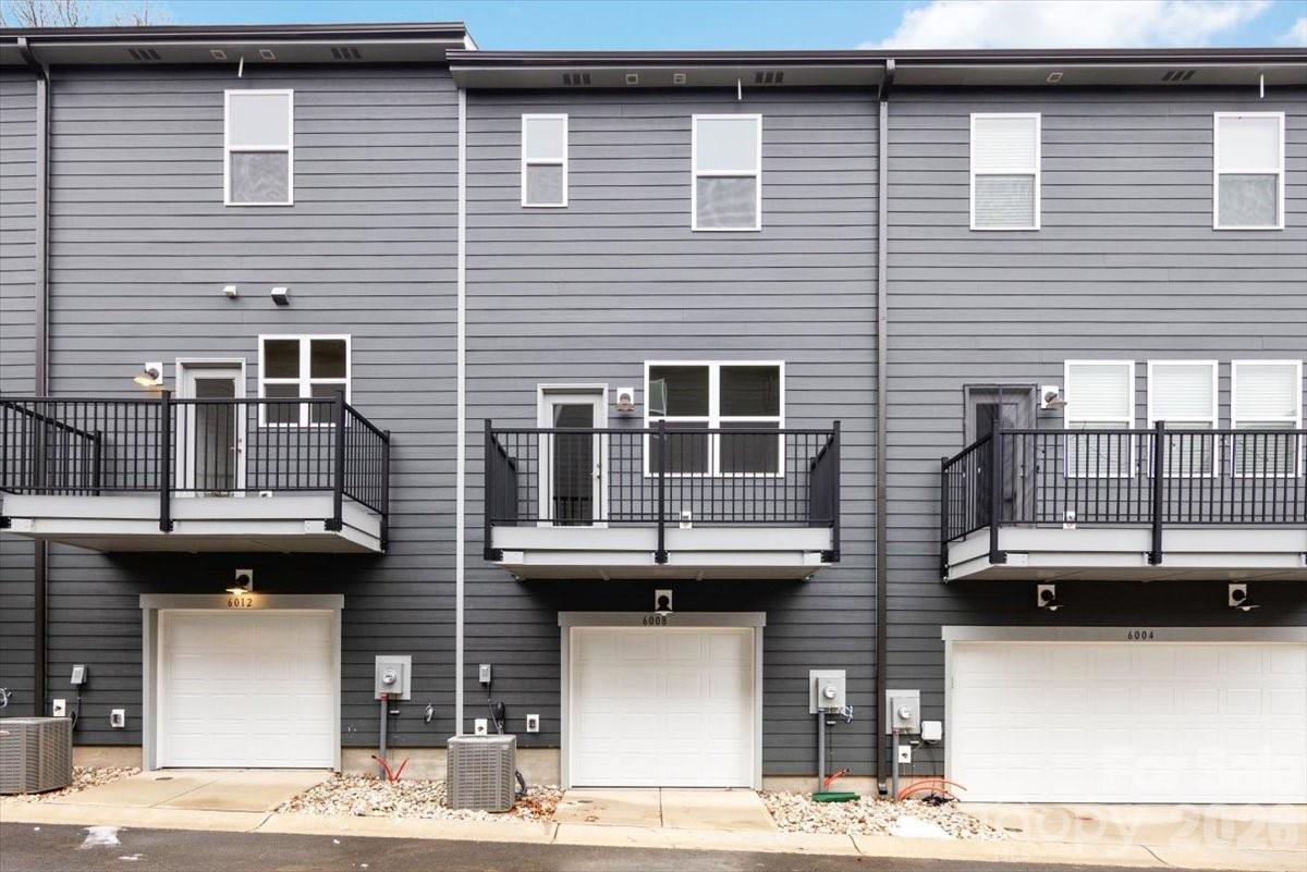 6008 Pivot Court — Charlotte