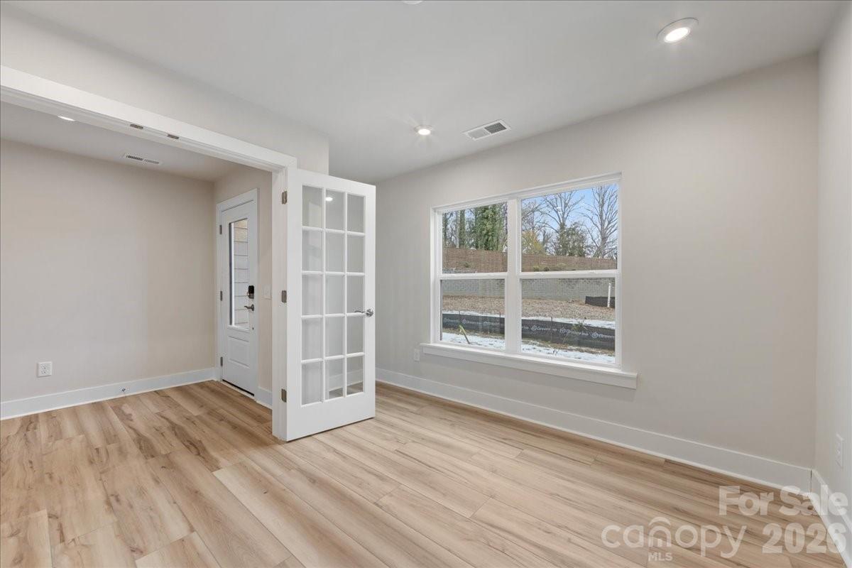 6008 Pivot Court — Charlotte