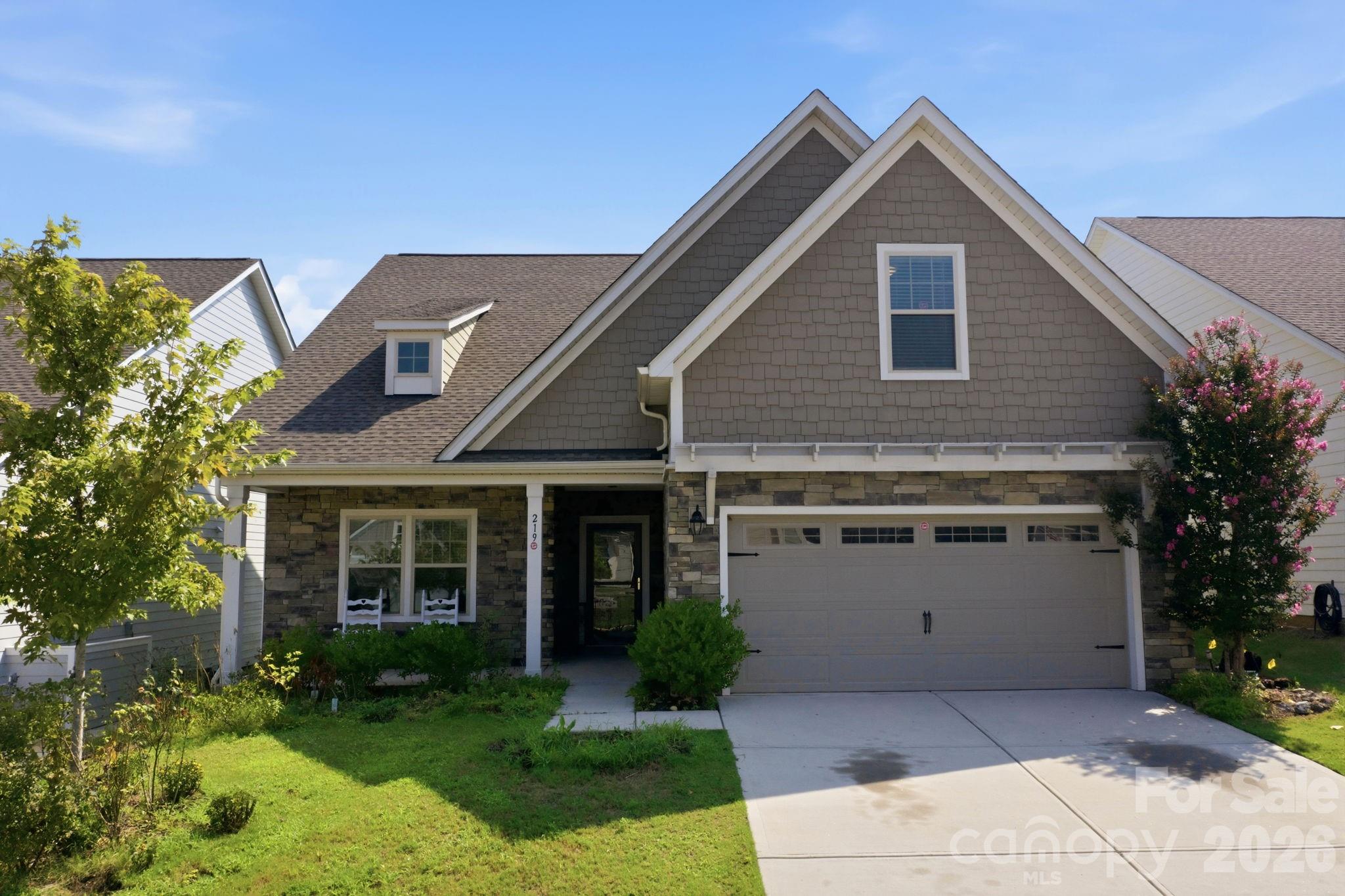 219 Canada Drive — Statesville