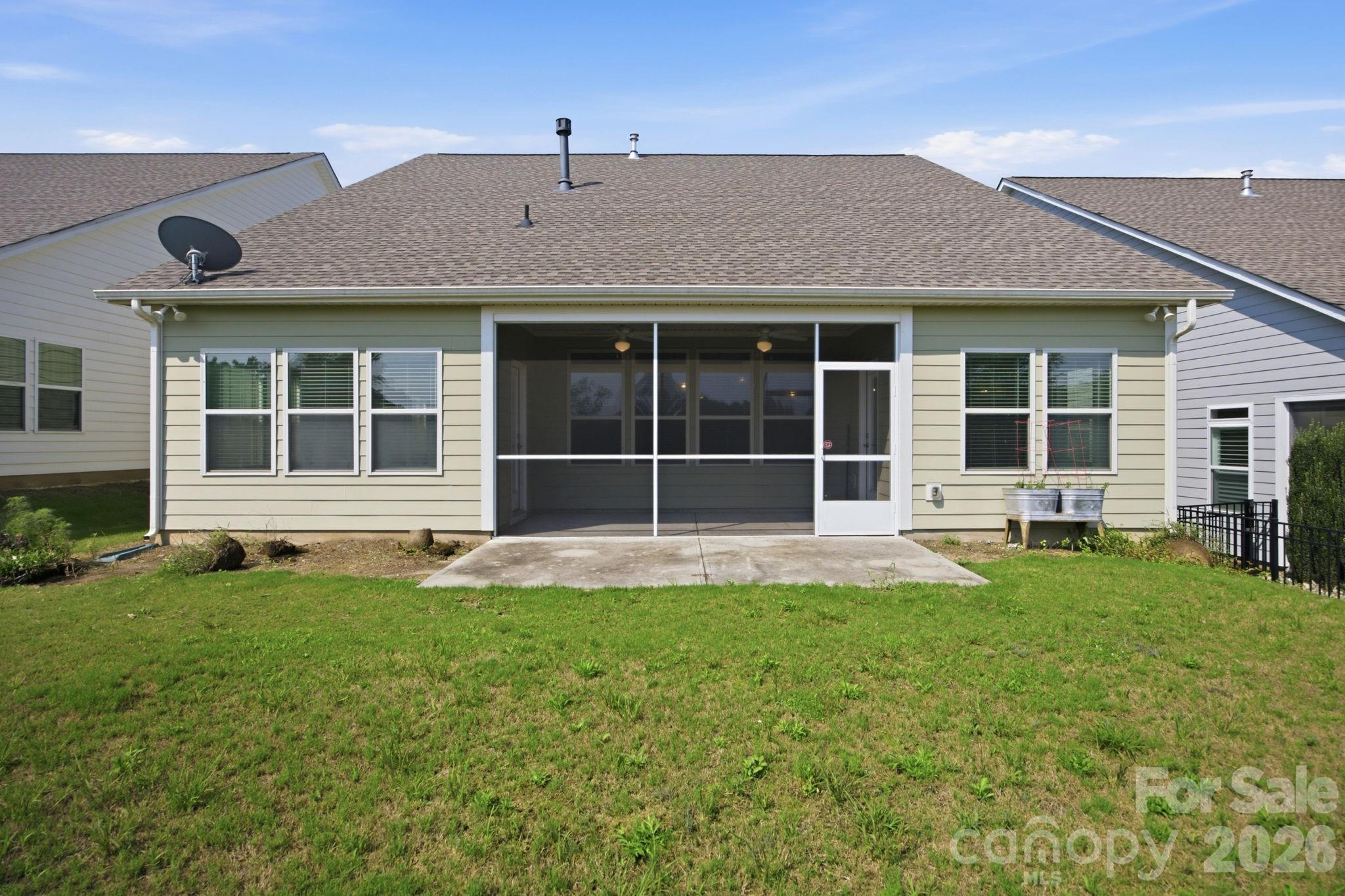 219 Canada Drive — Statesville