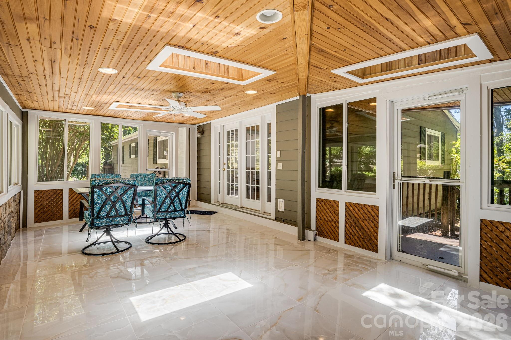 78 Grovewood Road — Asheville