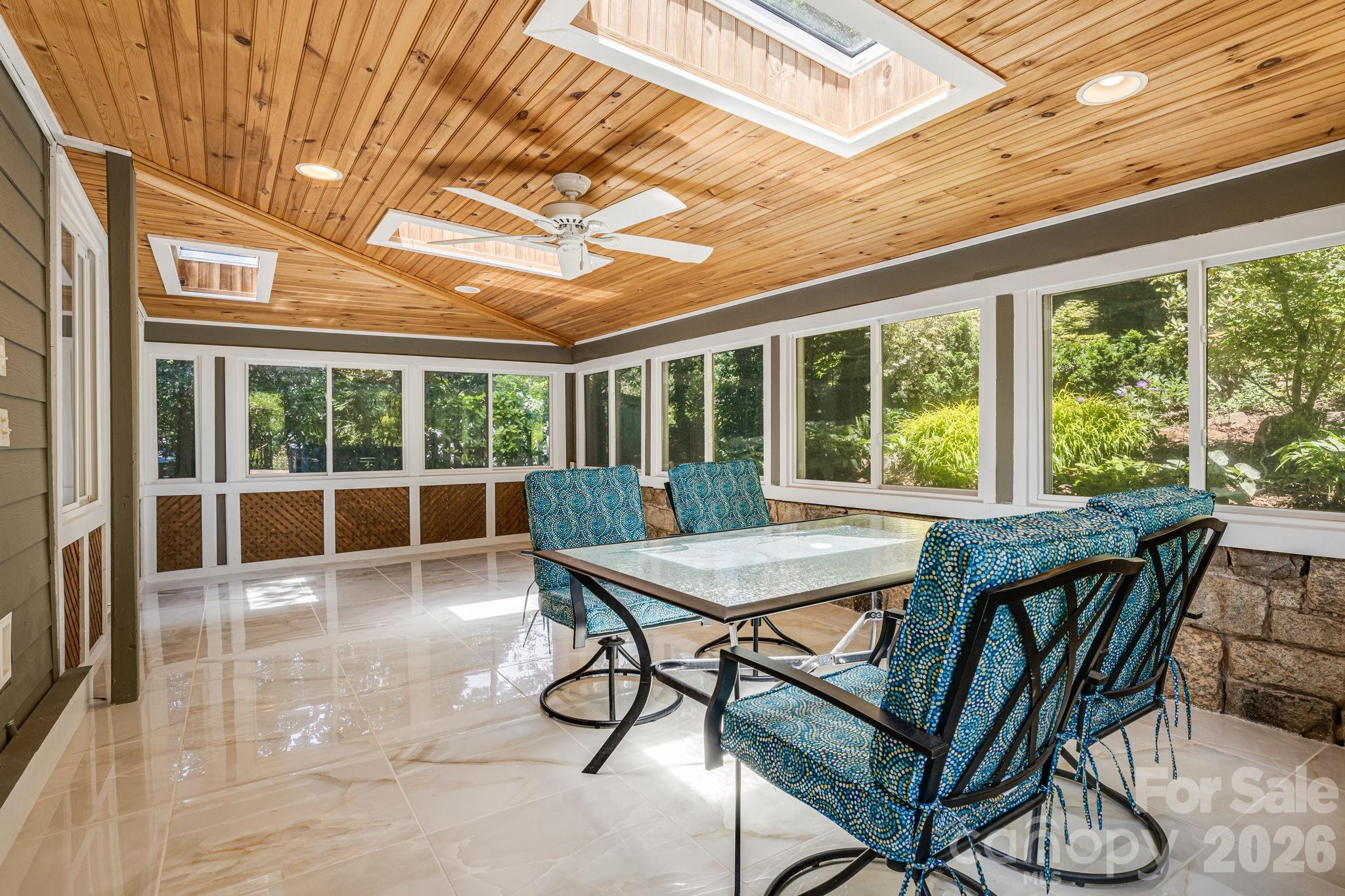 78 Grovewood Road — Asheville