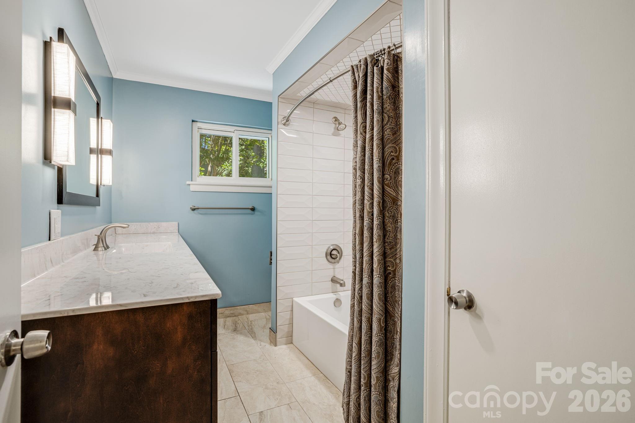 78 Grovewood Road — Asheville