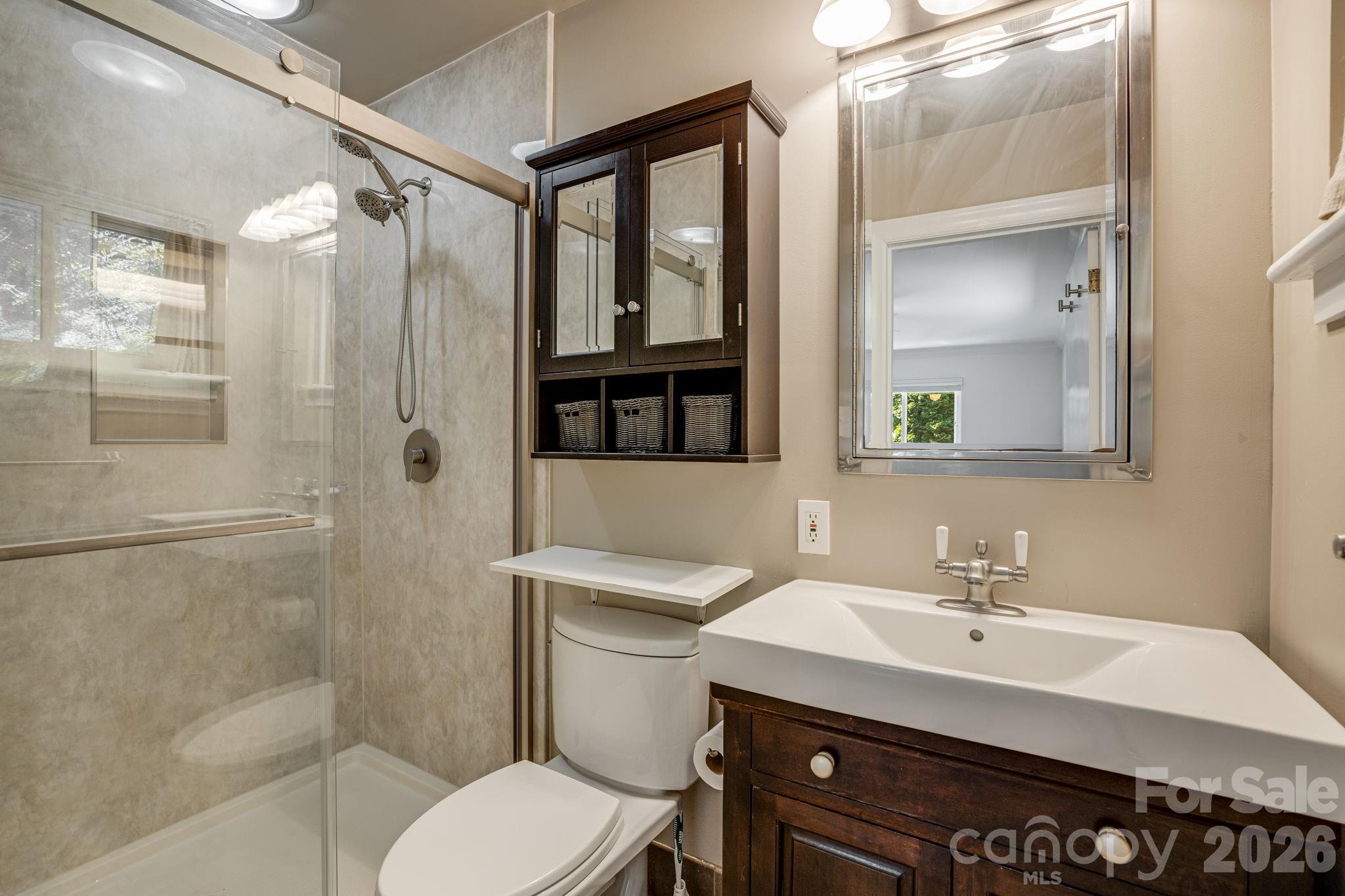 78 Grovewood Road — Asheville