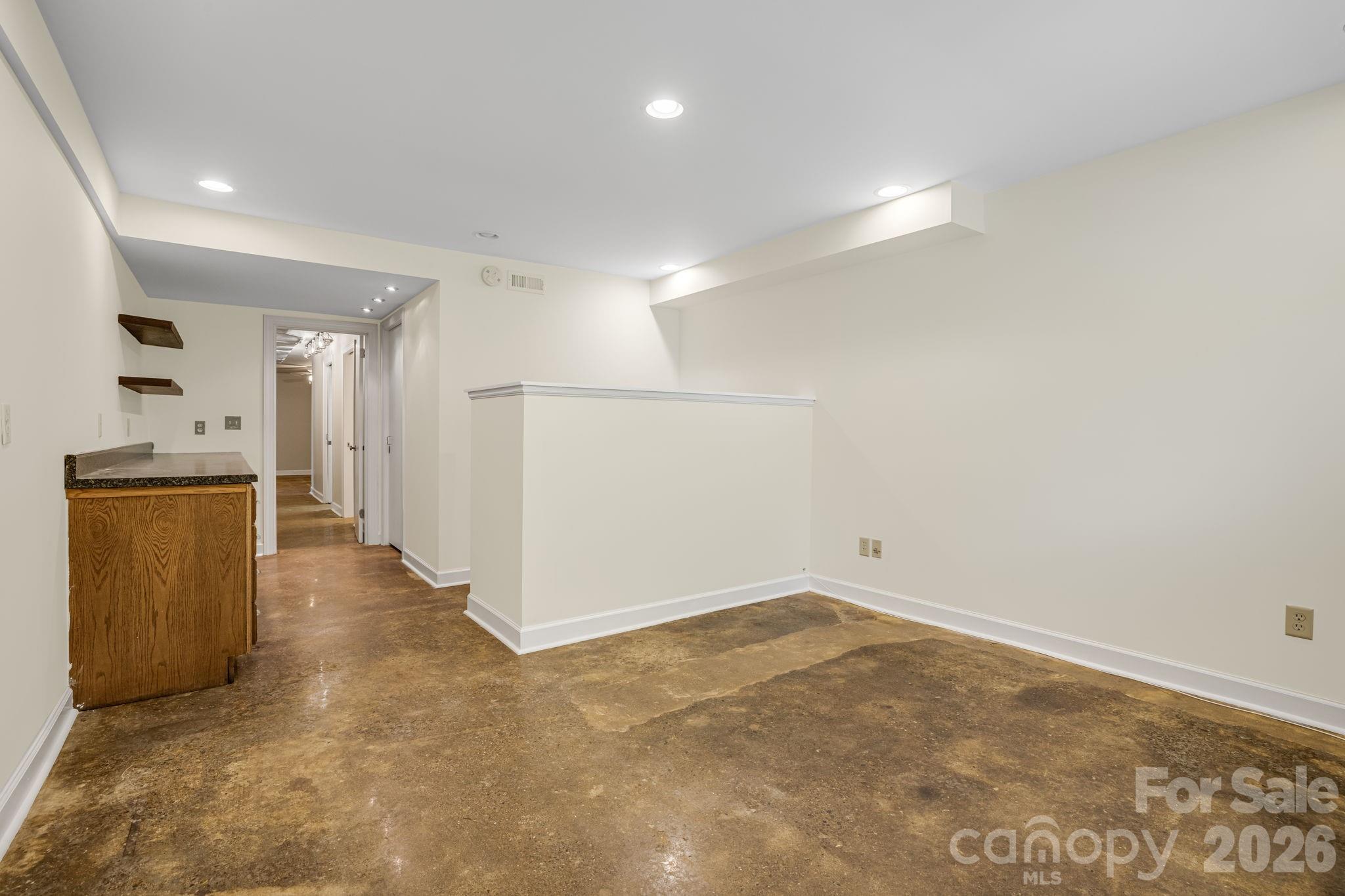 78 Grovewood Road — Asheville
